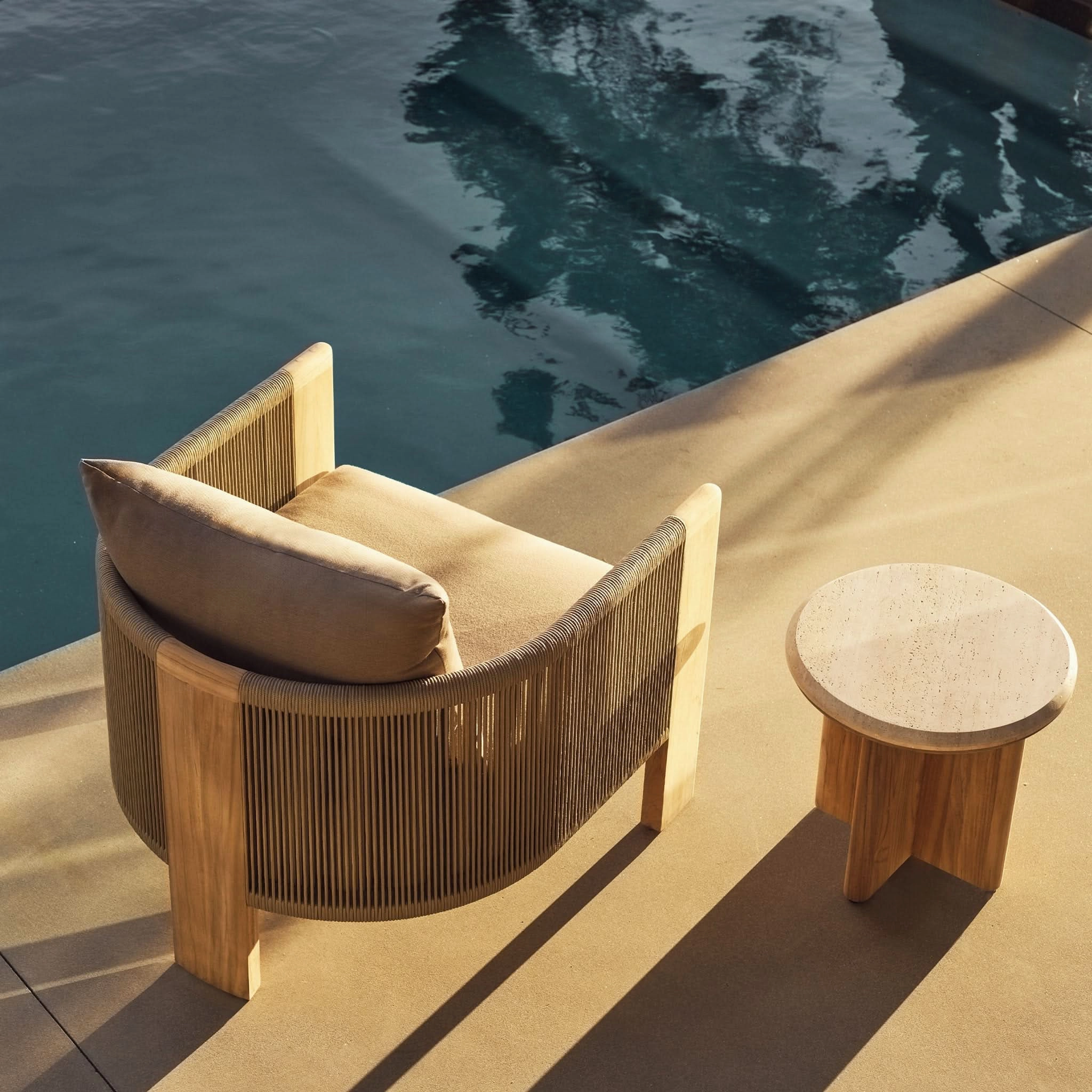 Palm Beach Teak Round Side Table