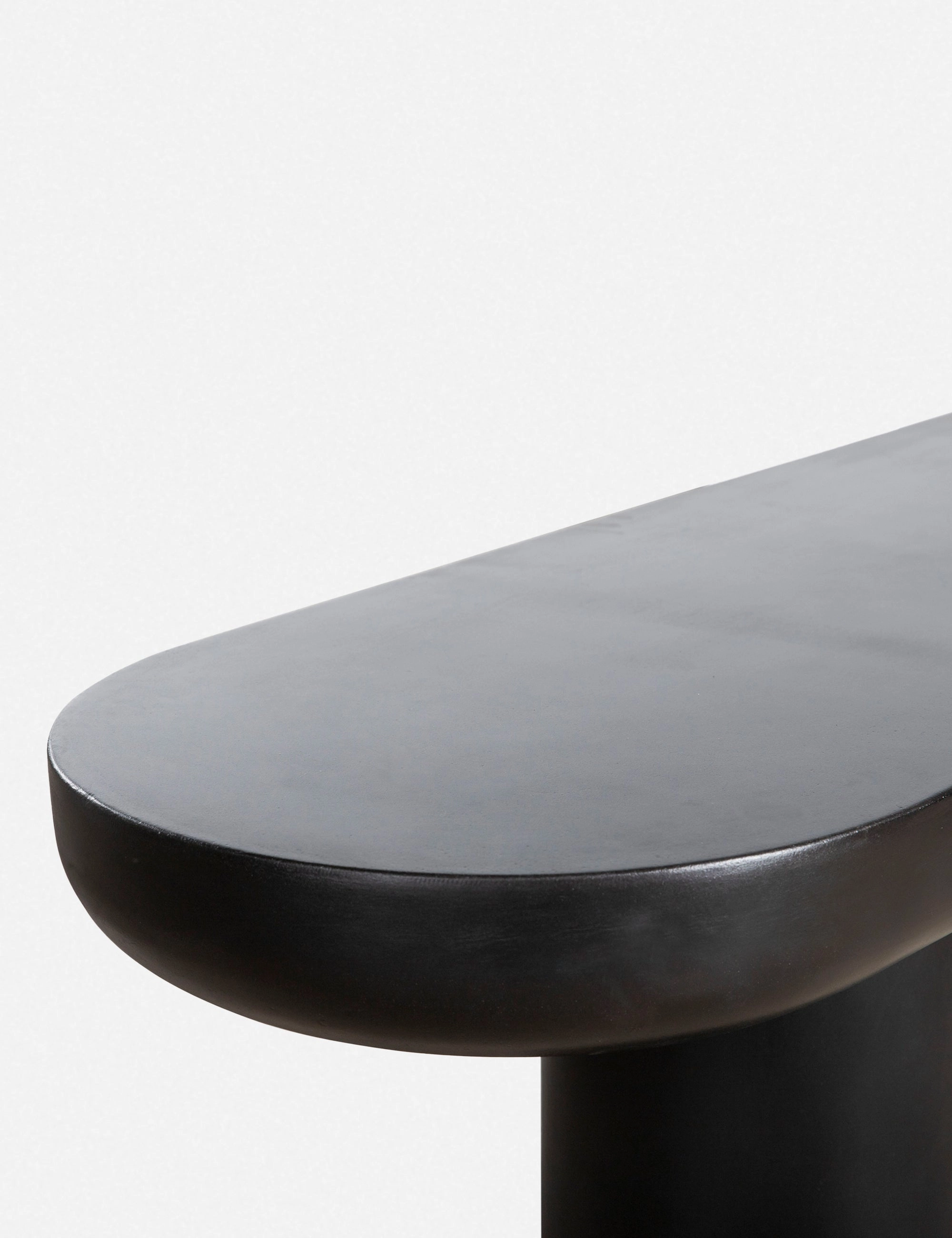 Peagan Indoor / Outdoor Bench