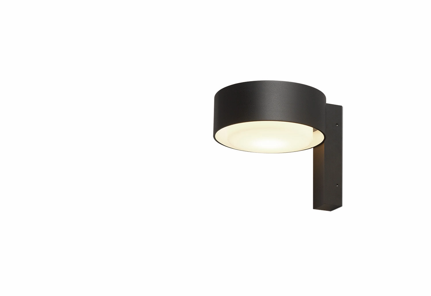Plaff-on! A Outdoor Wall Light