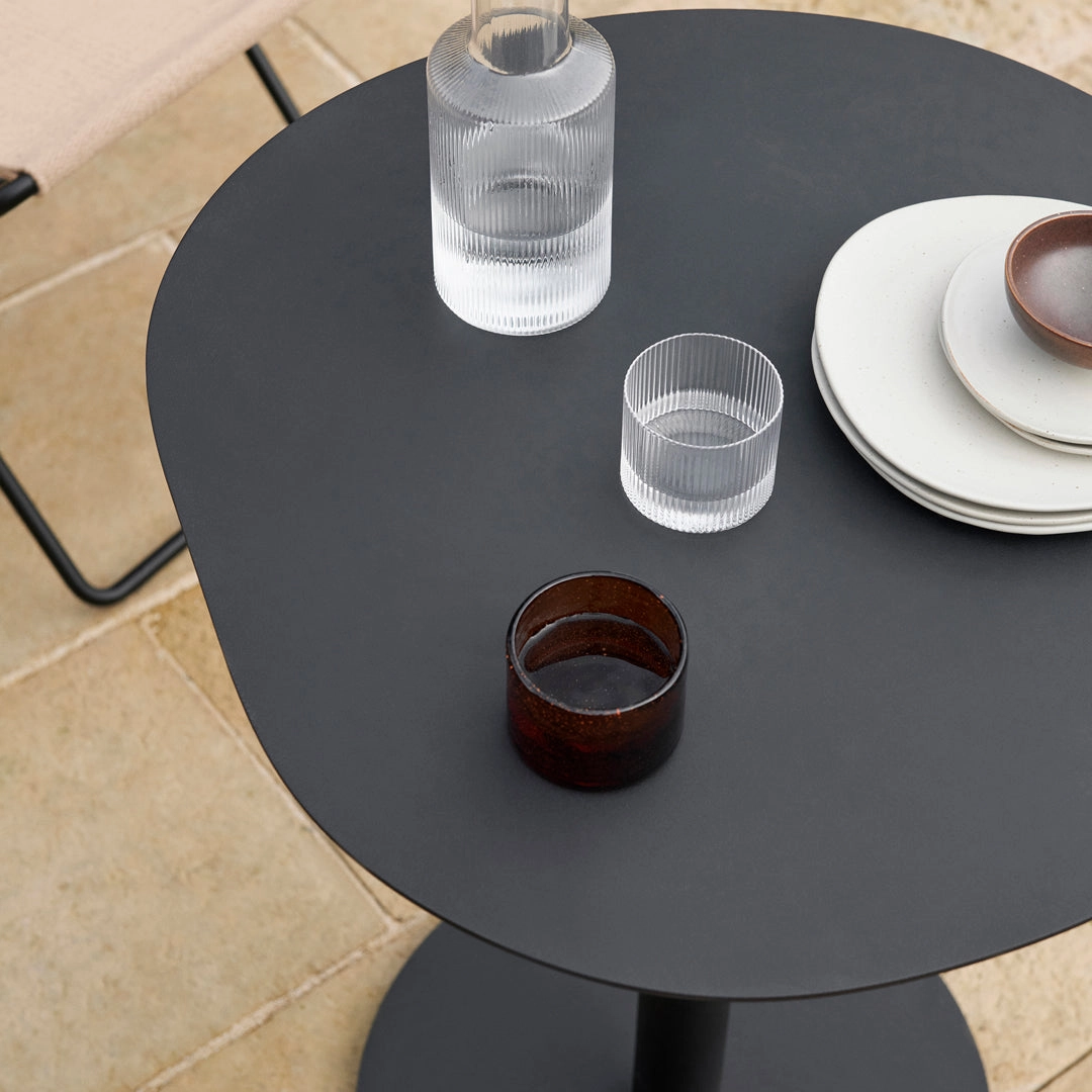 Pond Caf Table