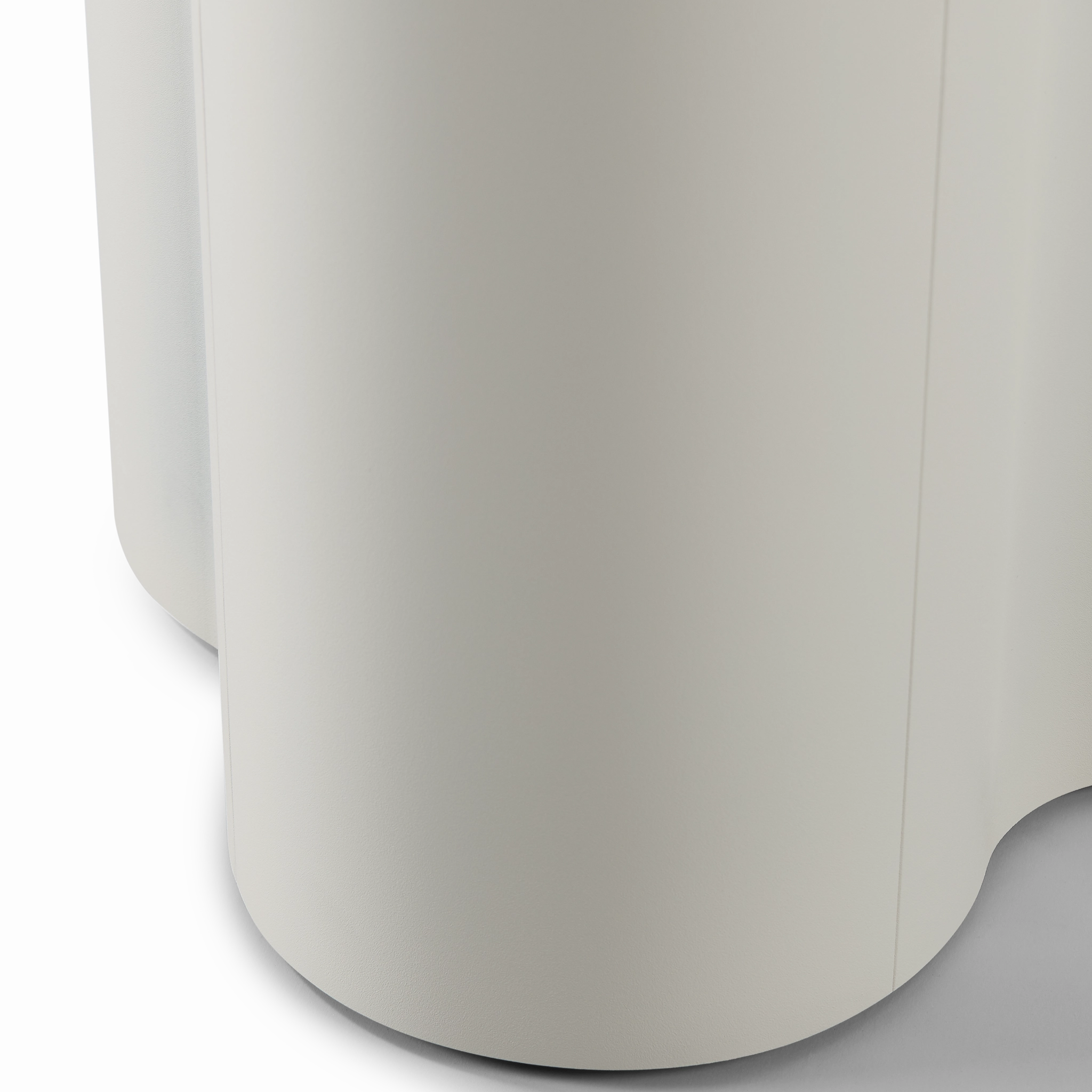 Porto Aluminum Round Side Table 22"