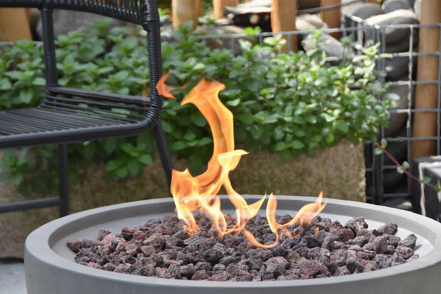 Puuoo Concrete Lava Fire Table (Modena)  Natural Gas