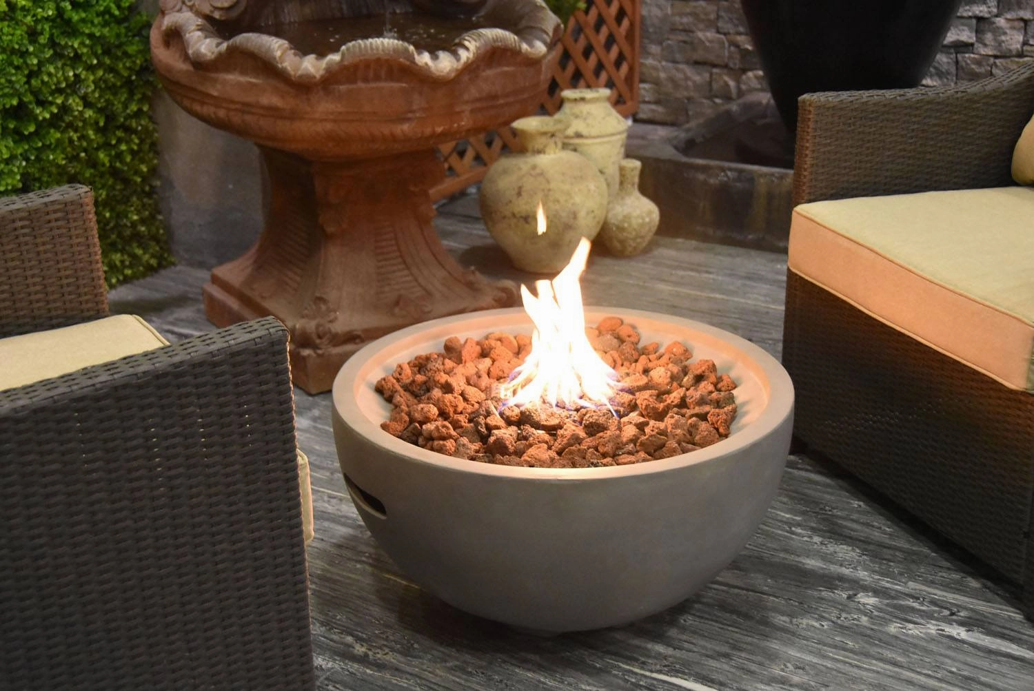 Puuoo Concrete Lava Fire Table (Modena)  Natural Gas