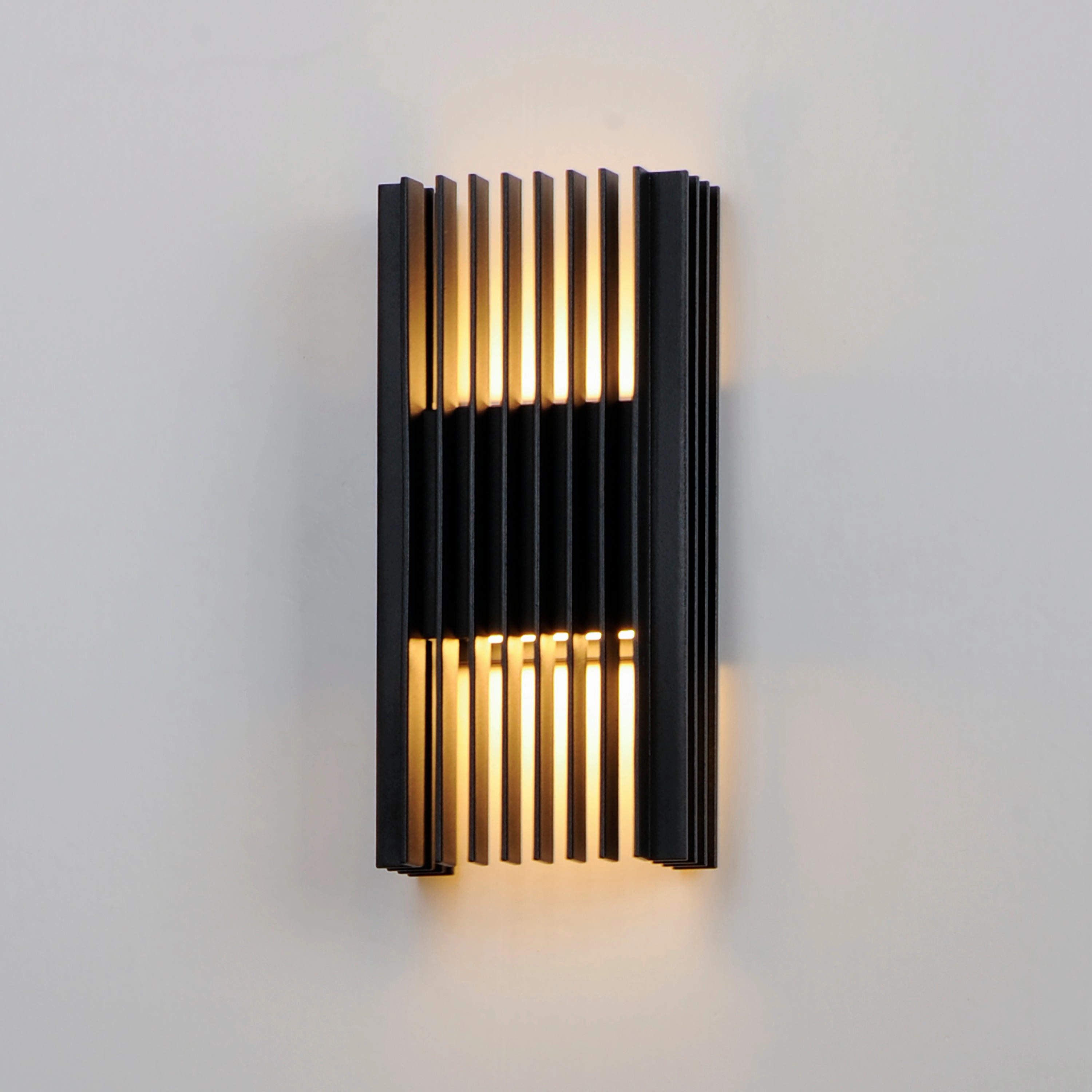 Rampart Medium LED Outdoor Wall Light