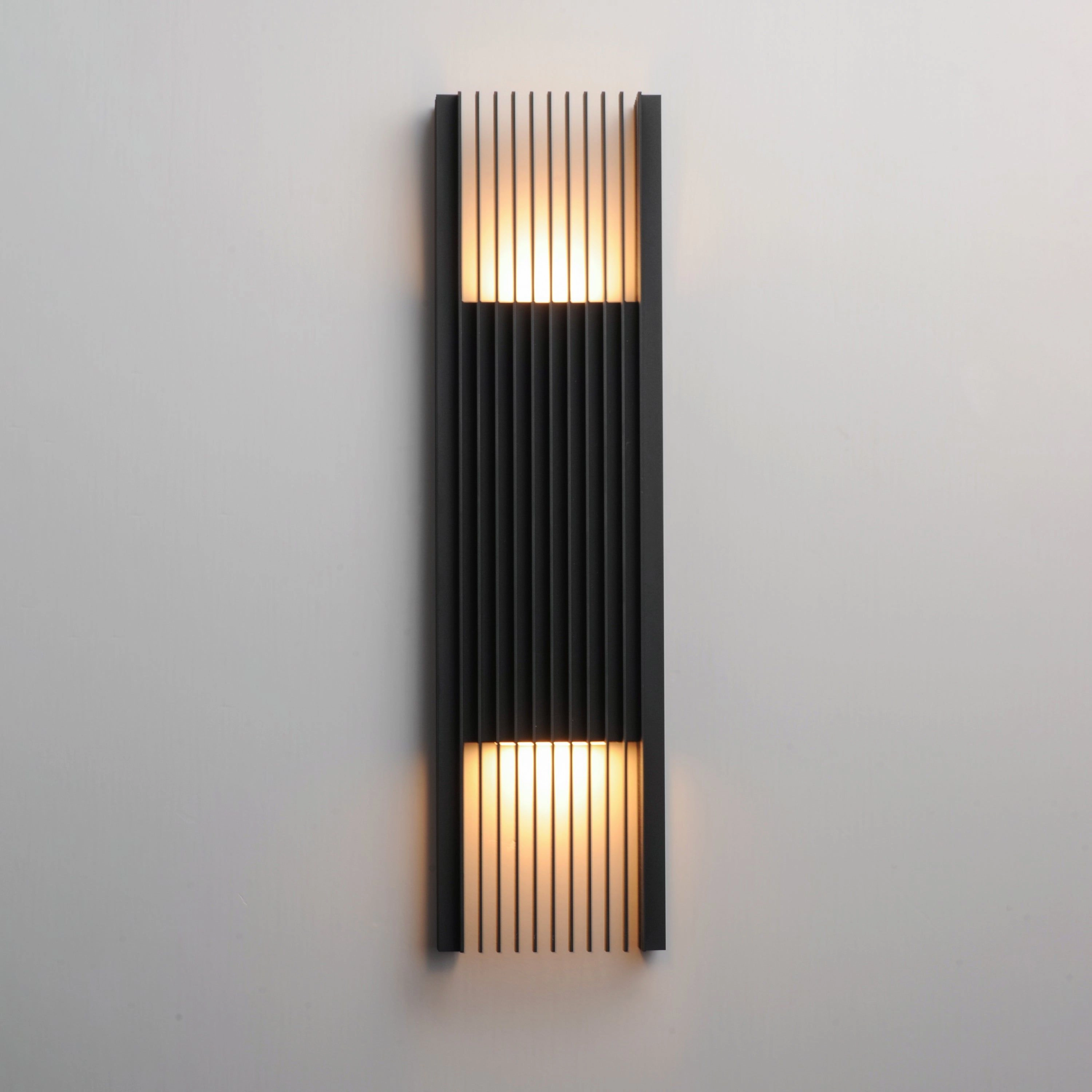 Rampart XL LED Outdoor Wall Sconce