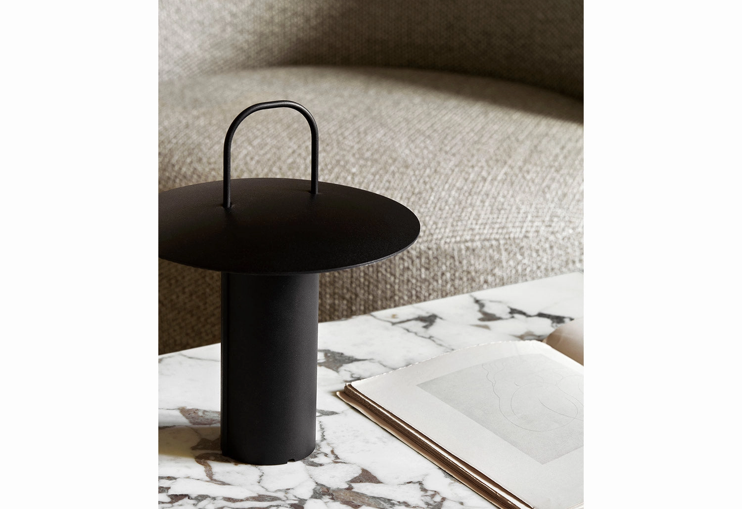 Ray Portable Table Lamp