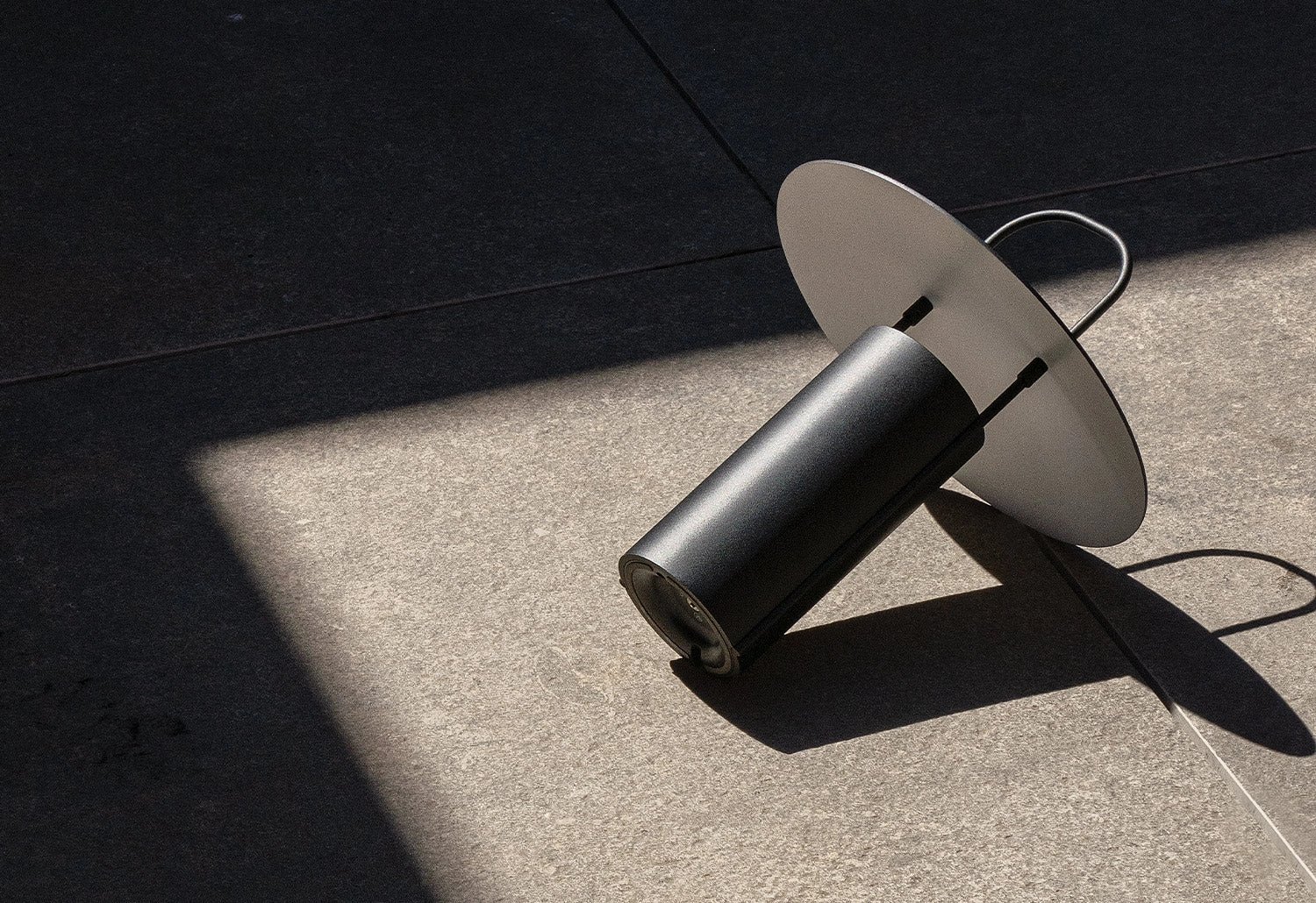 Ray Portable Table Lamp