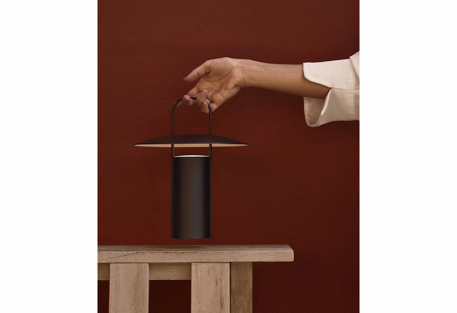 Ray Portable Table Lamp