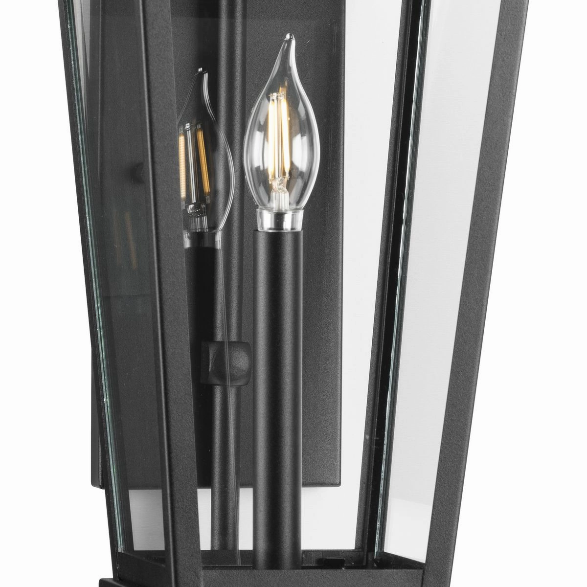 Richmond Hill 1-Light Outdoor Wall Light
