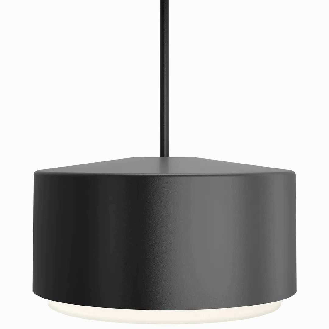 Roton 18 Outdoor PendantWeatherproof outdoor lighting