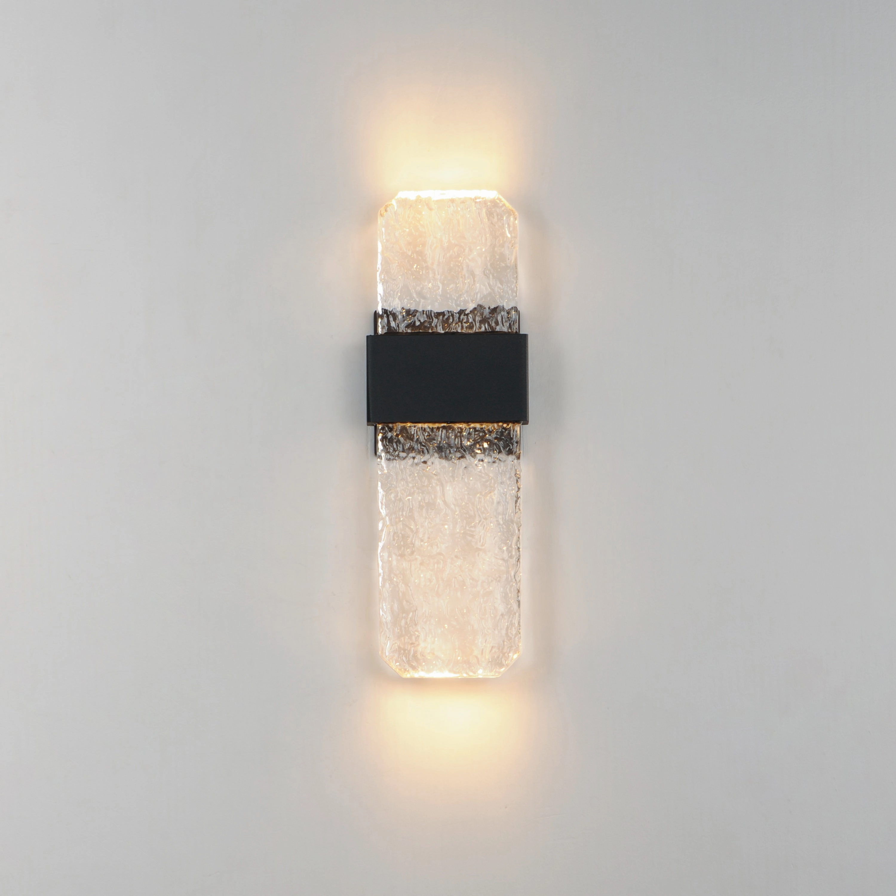 Rune Medium LED Outdoor Wall Light