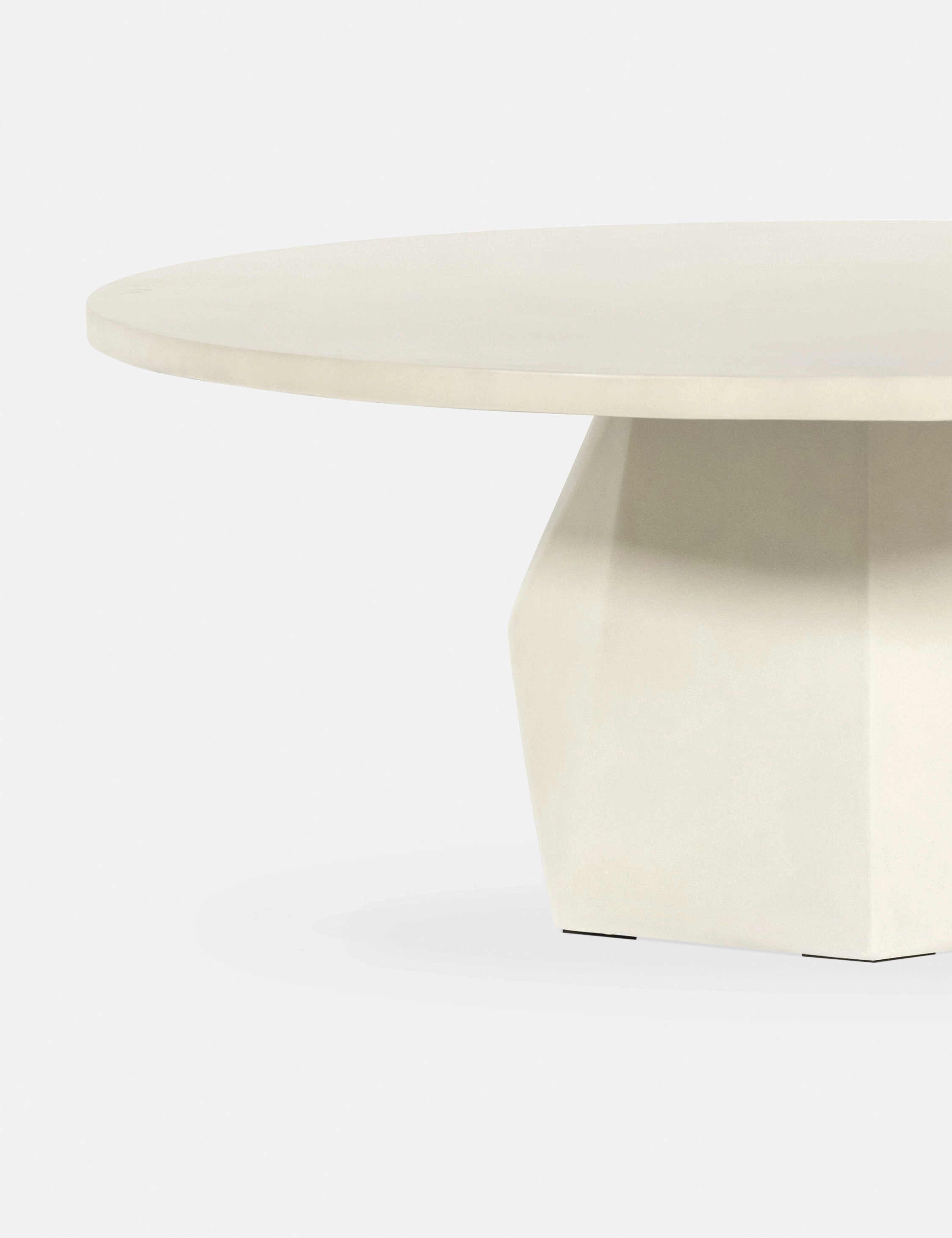 Schuller Indoor / Outdoor Round Coffee Table