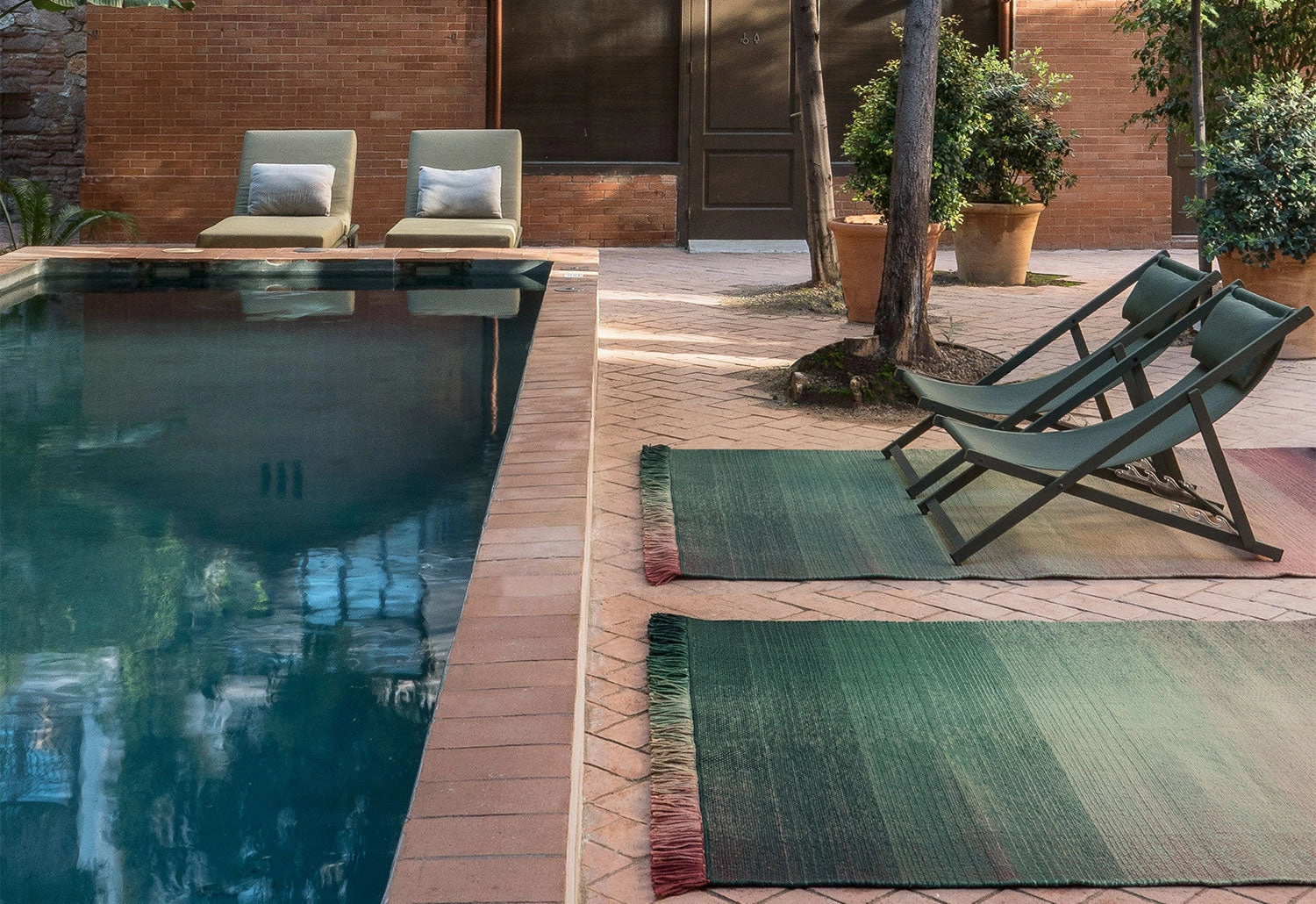 Shade Outdoor Rug
