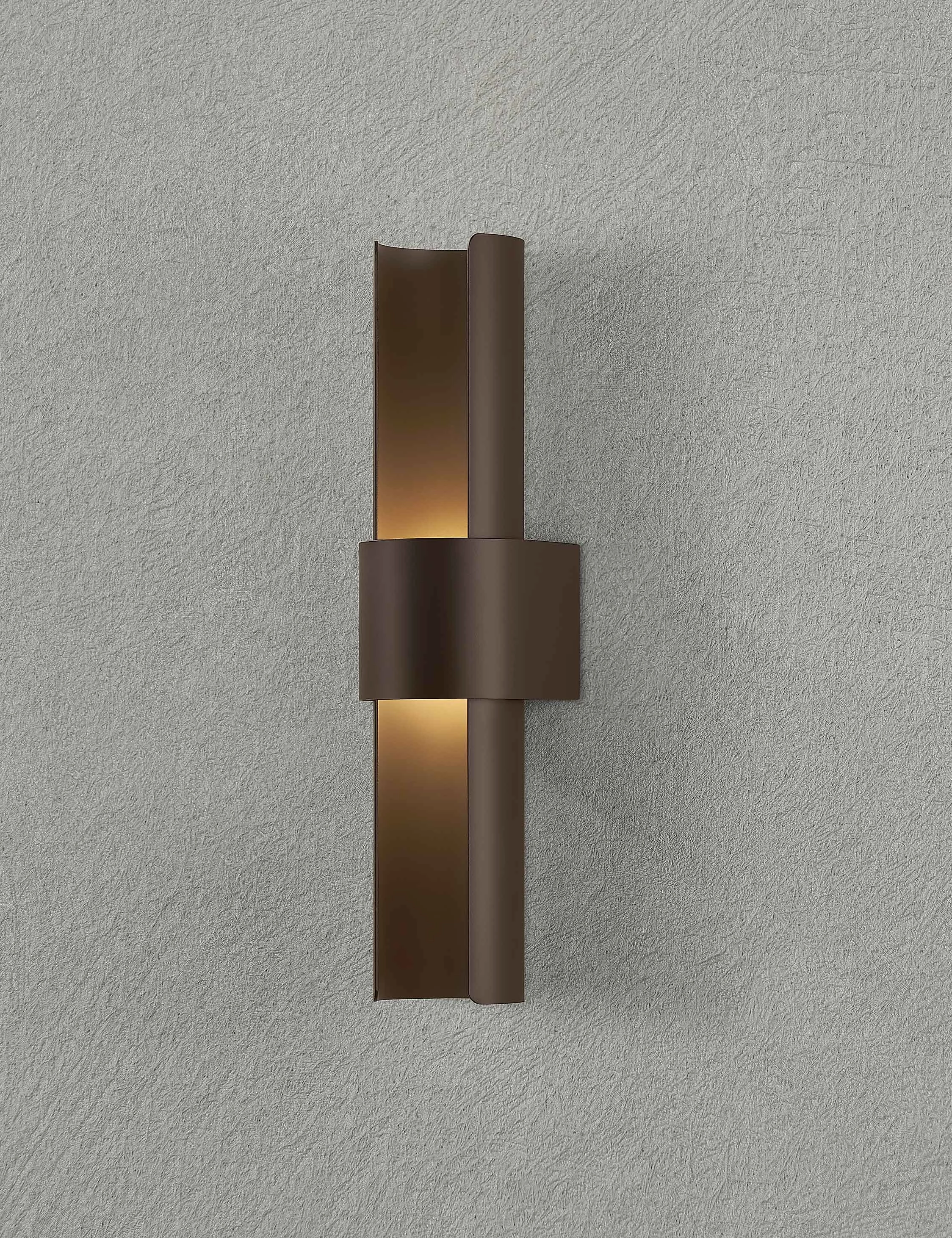 Shashi Outdoor Sconce