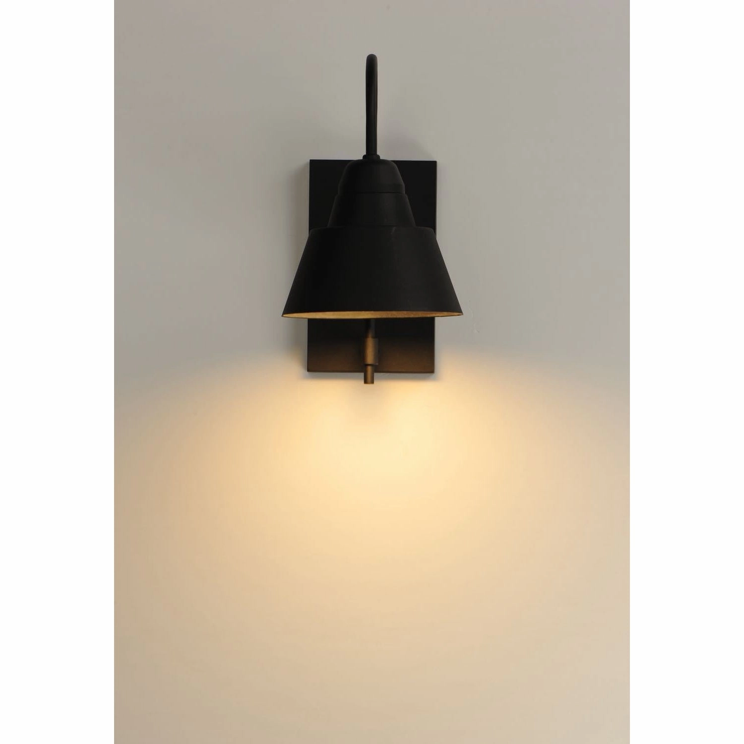 Shoreline Outdoor Wall Light