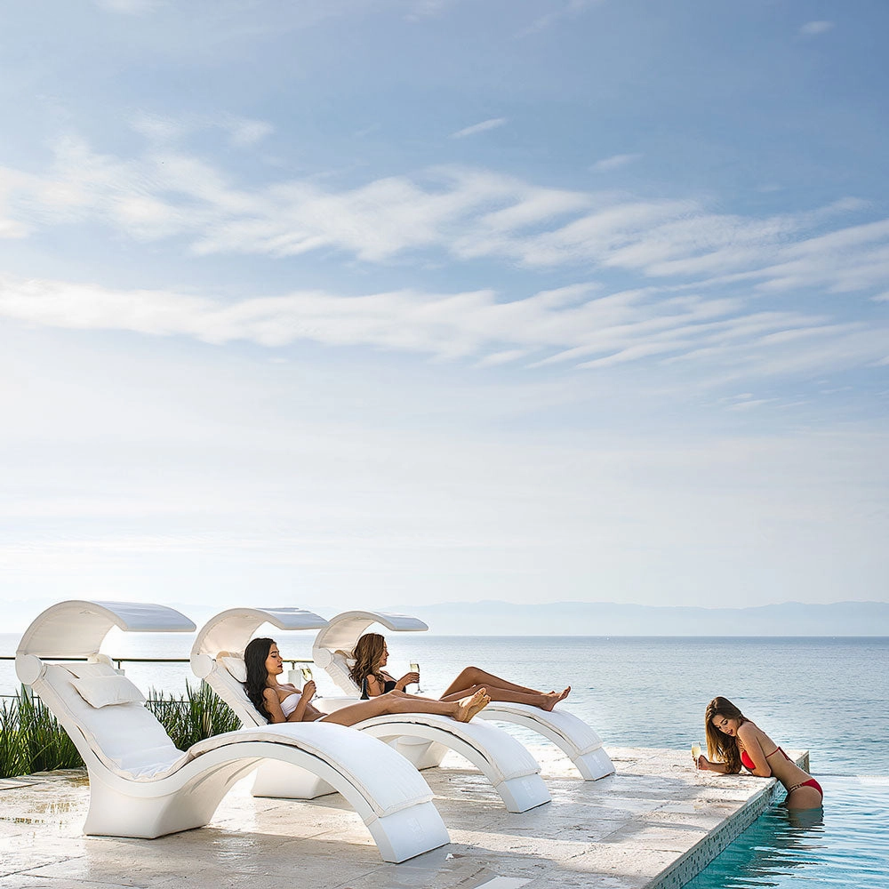 Signature Chaise Deep