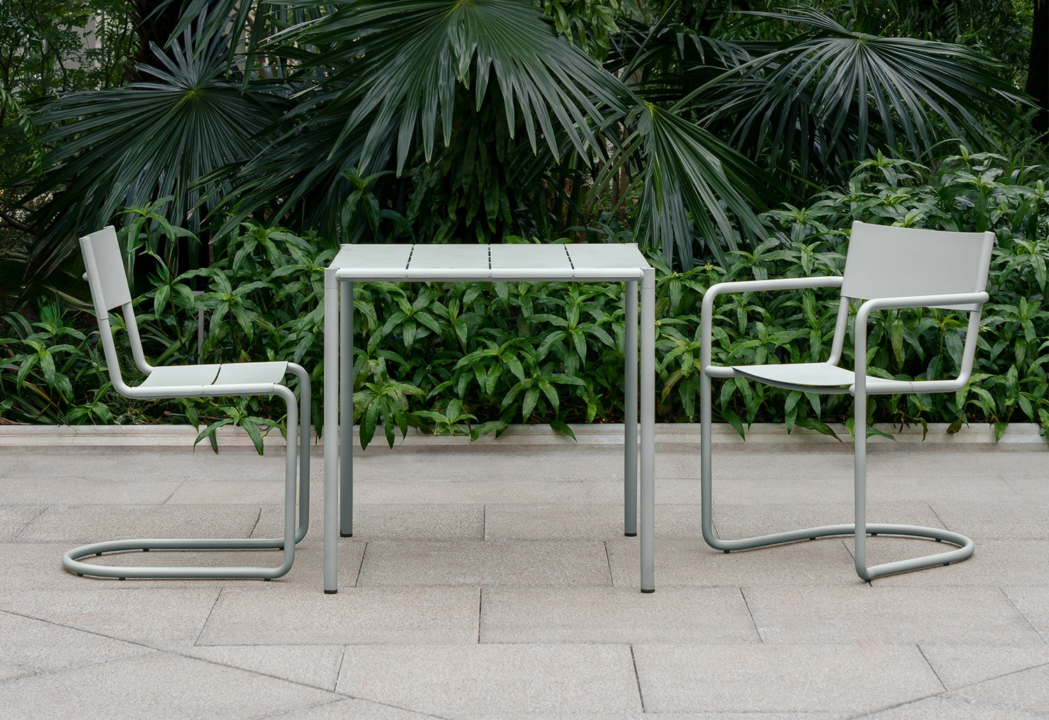 Sine Dining Table