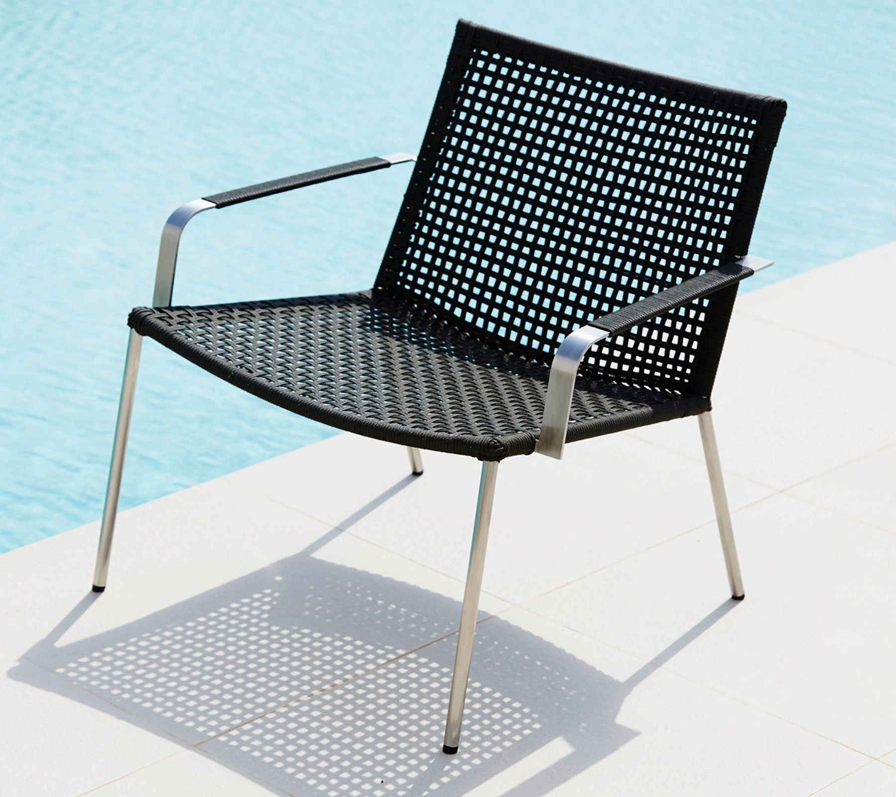 Straw armchair