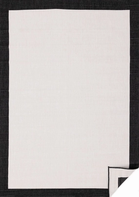 Summer Breeze 5'3" x 7'7" Reversible Outdoor Rug - Cream, Black Borderoutdoor patio furniture set