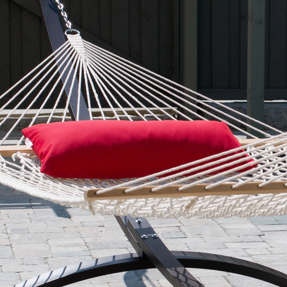 Sunbrella Hammock Pillow (35in/85cm) - Jockey Red
