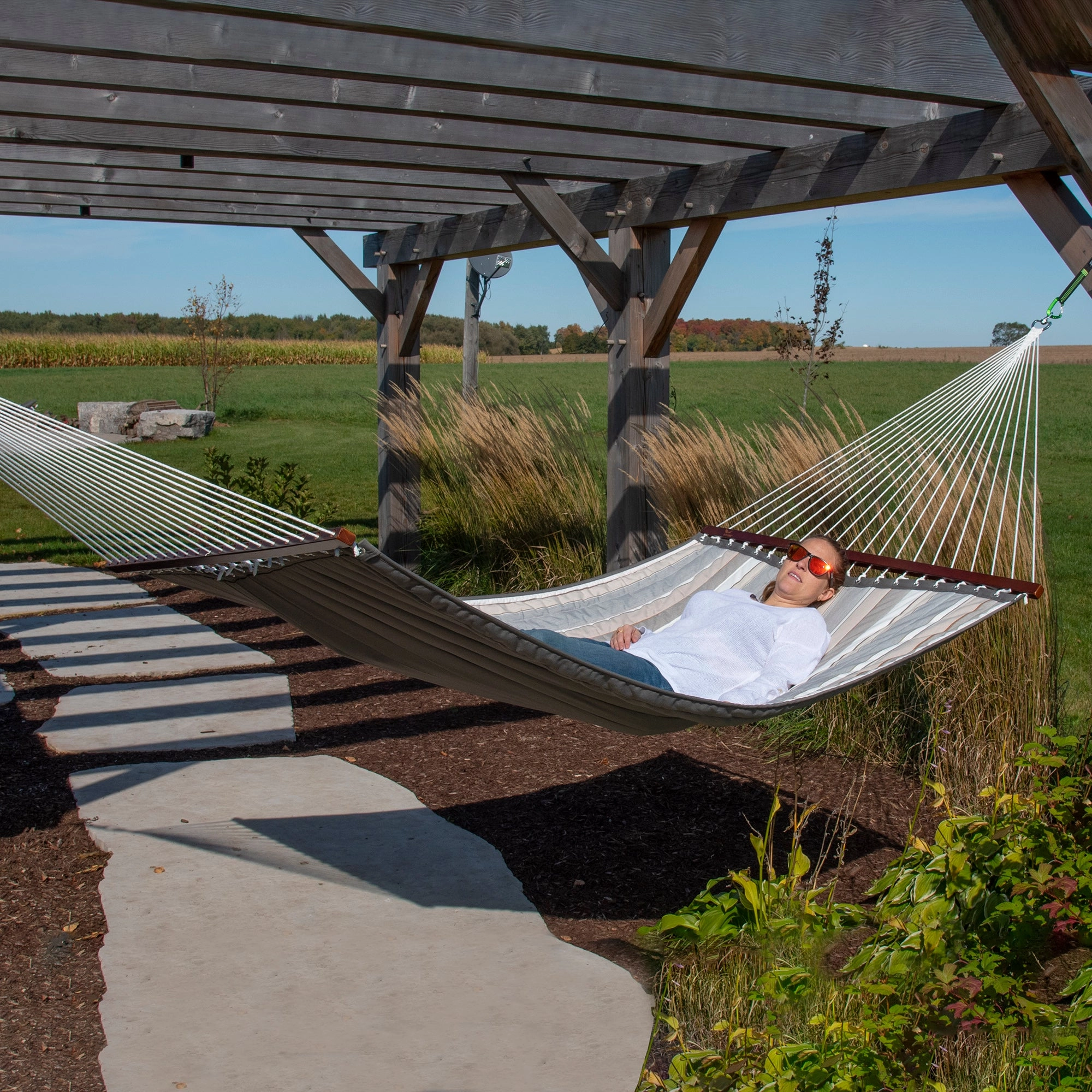 Sunbrella Quilted Spreader Bar Hammock - Dove