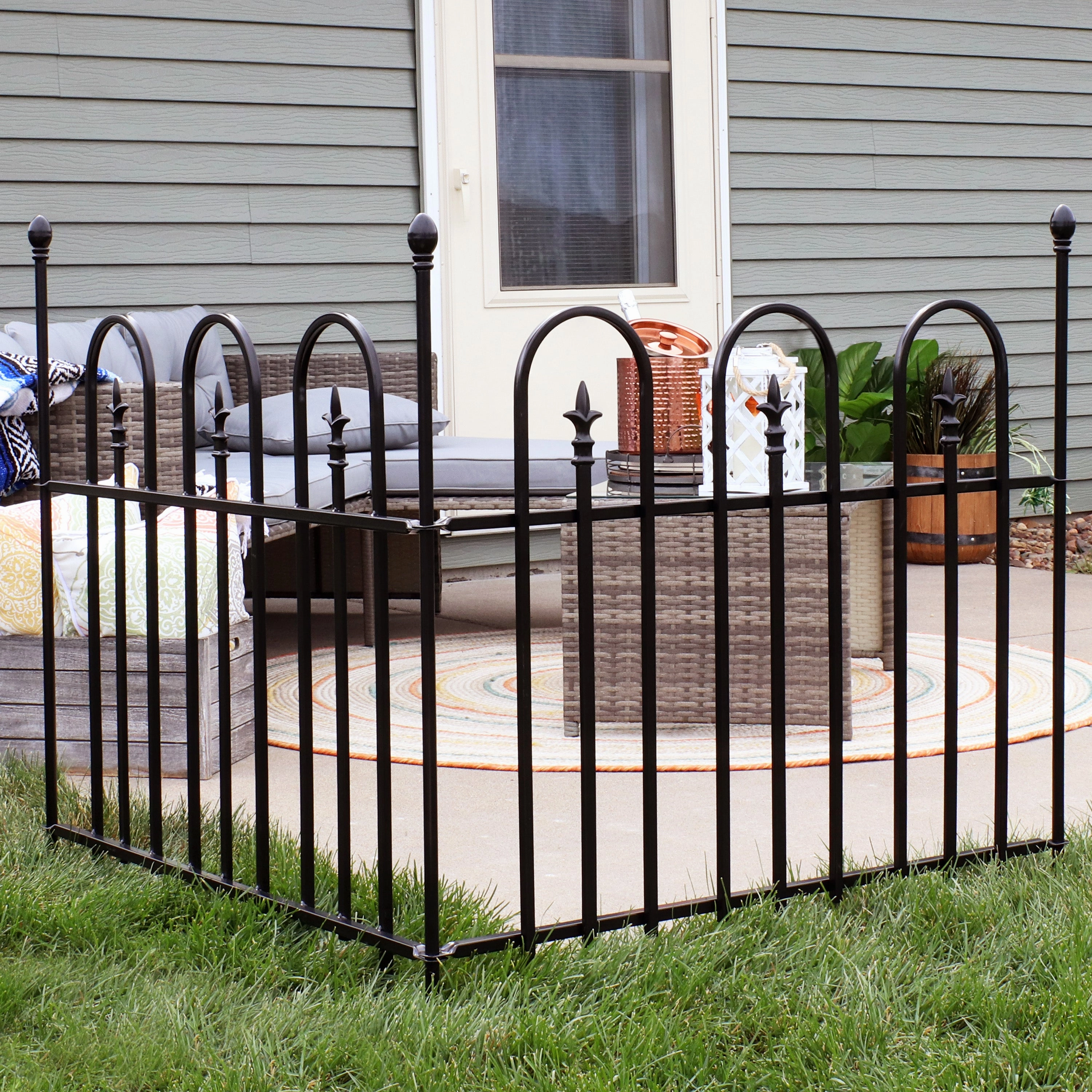 Sunnydaze 2-Piece Strasbourg Steel Garden Fence Panels - 6' Overall