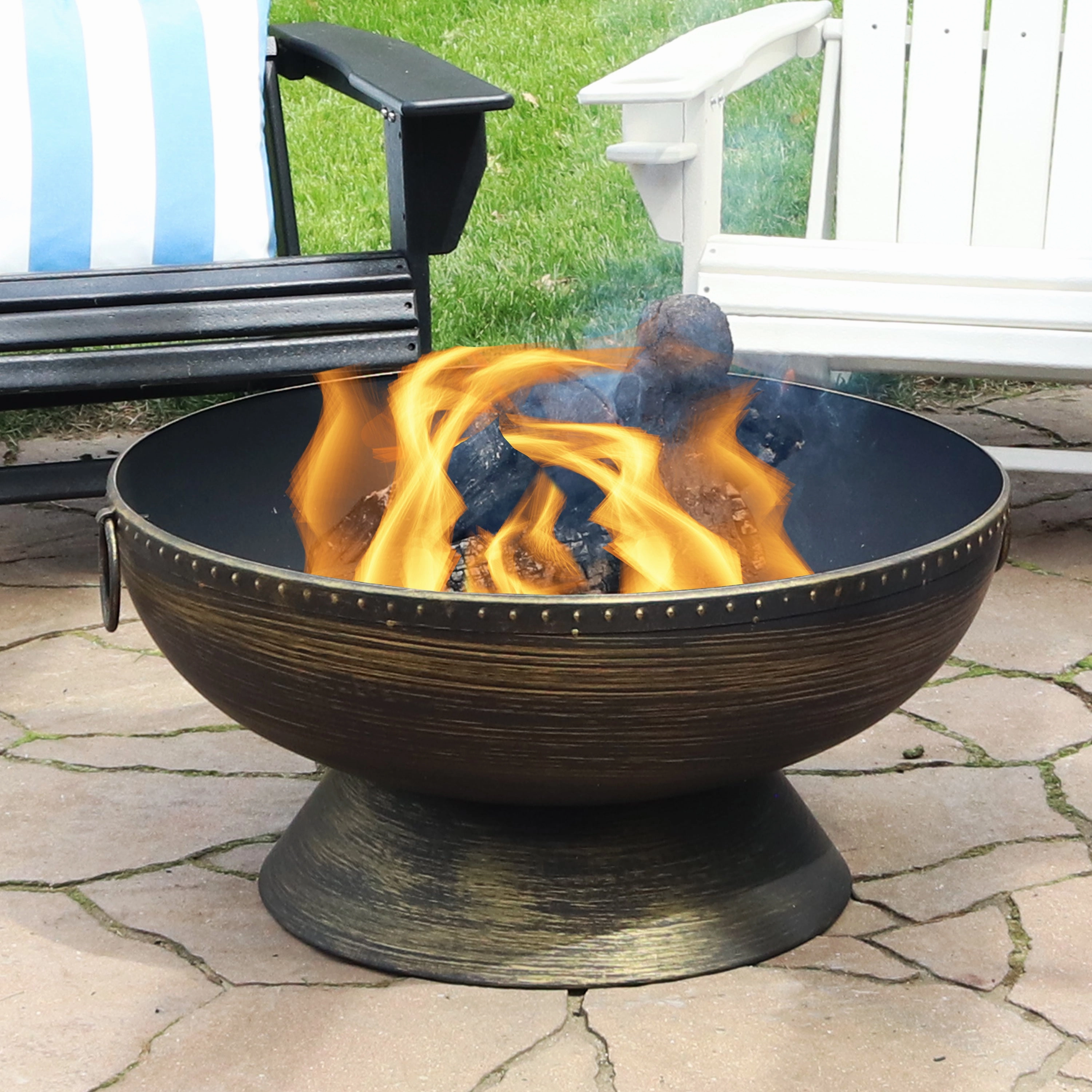 Sunnydaze 30" Royal Outdoor Steel Fire Pit with Spark Screen and Poker