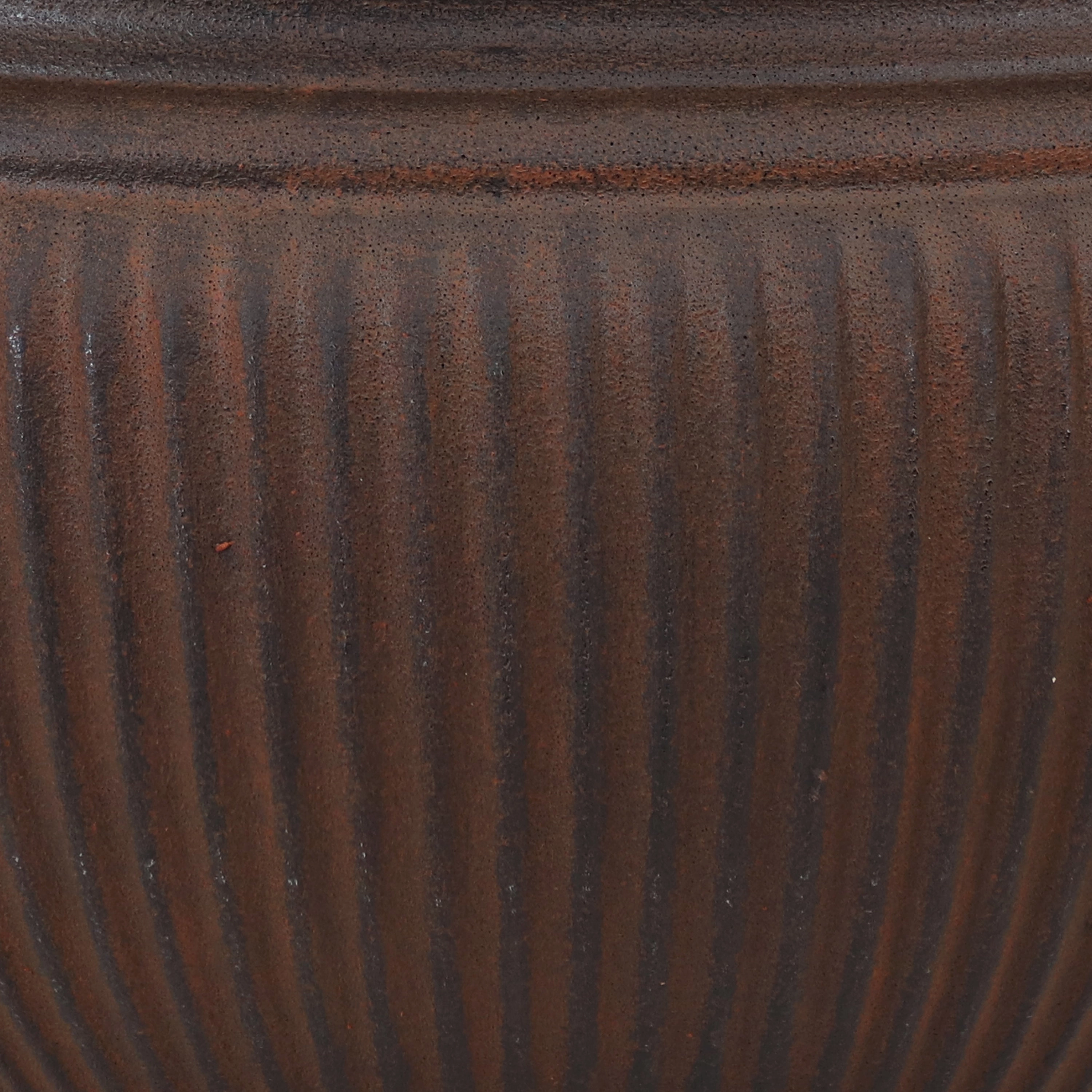 Sunnydaze Elizabeth Ribbed Outdoor Garden Planter Urn - Rust - 15"