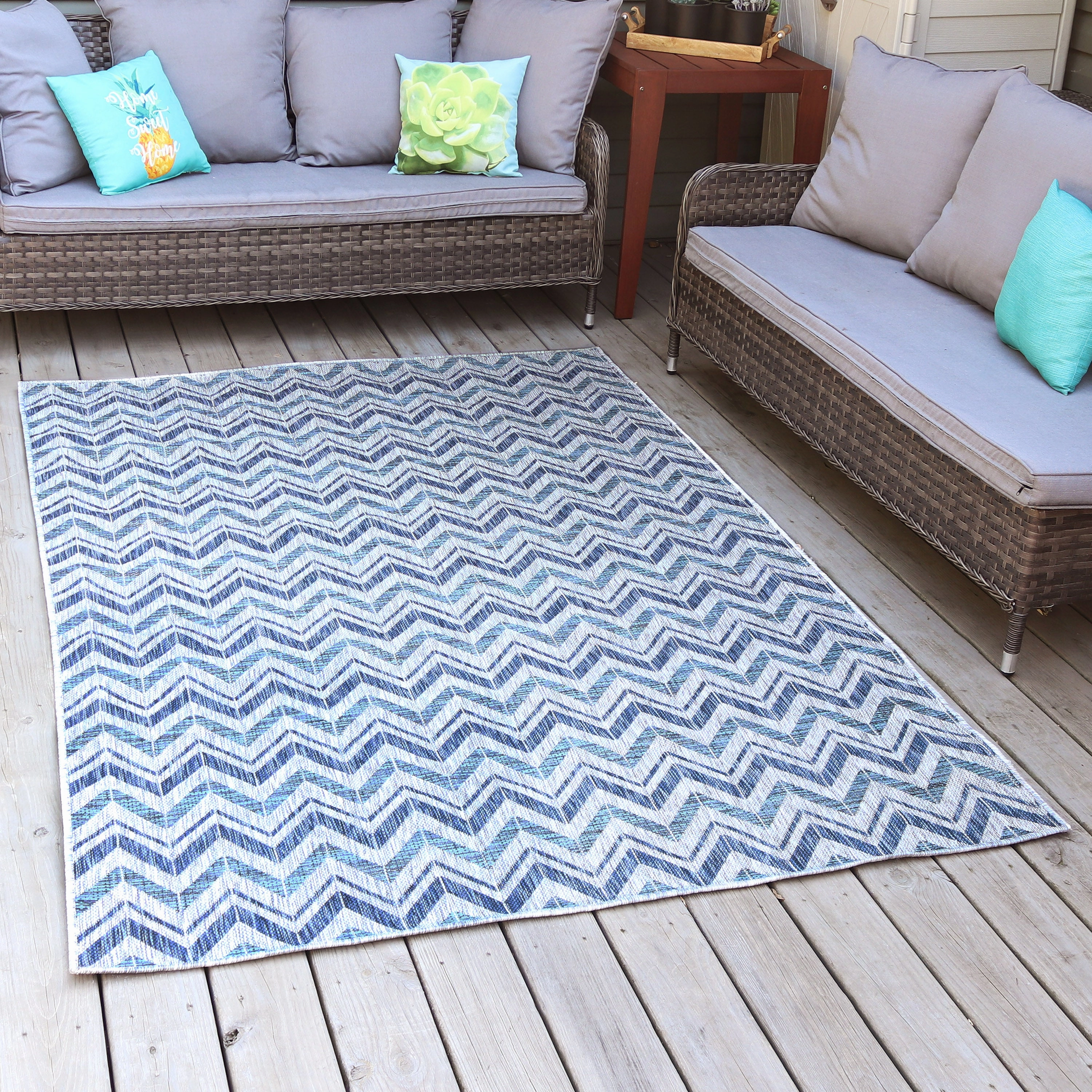 Sunnydaze Indoor or Outdoor Patio Area Rug