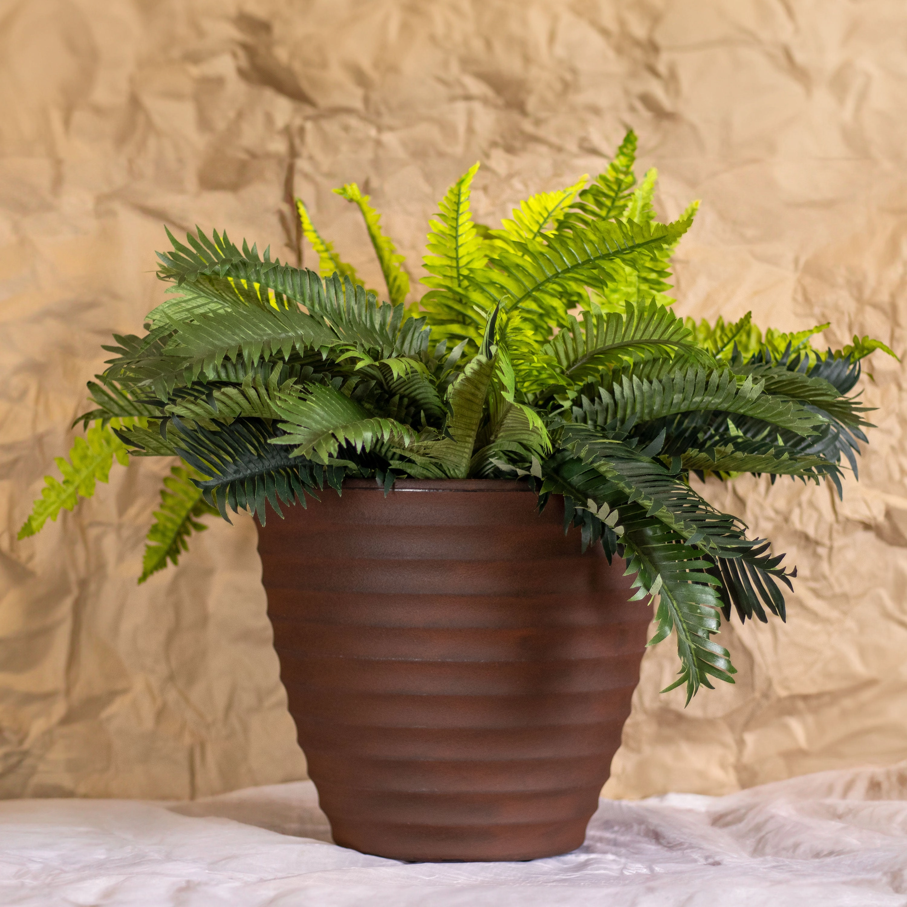 Sunnydaze Polyresin Ribbed Outdoor Plant Pot - Rust