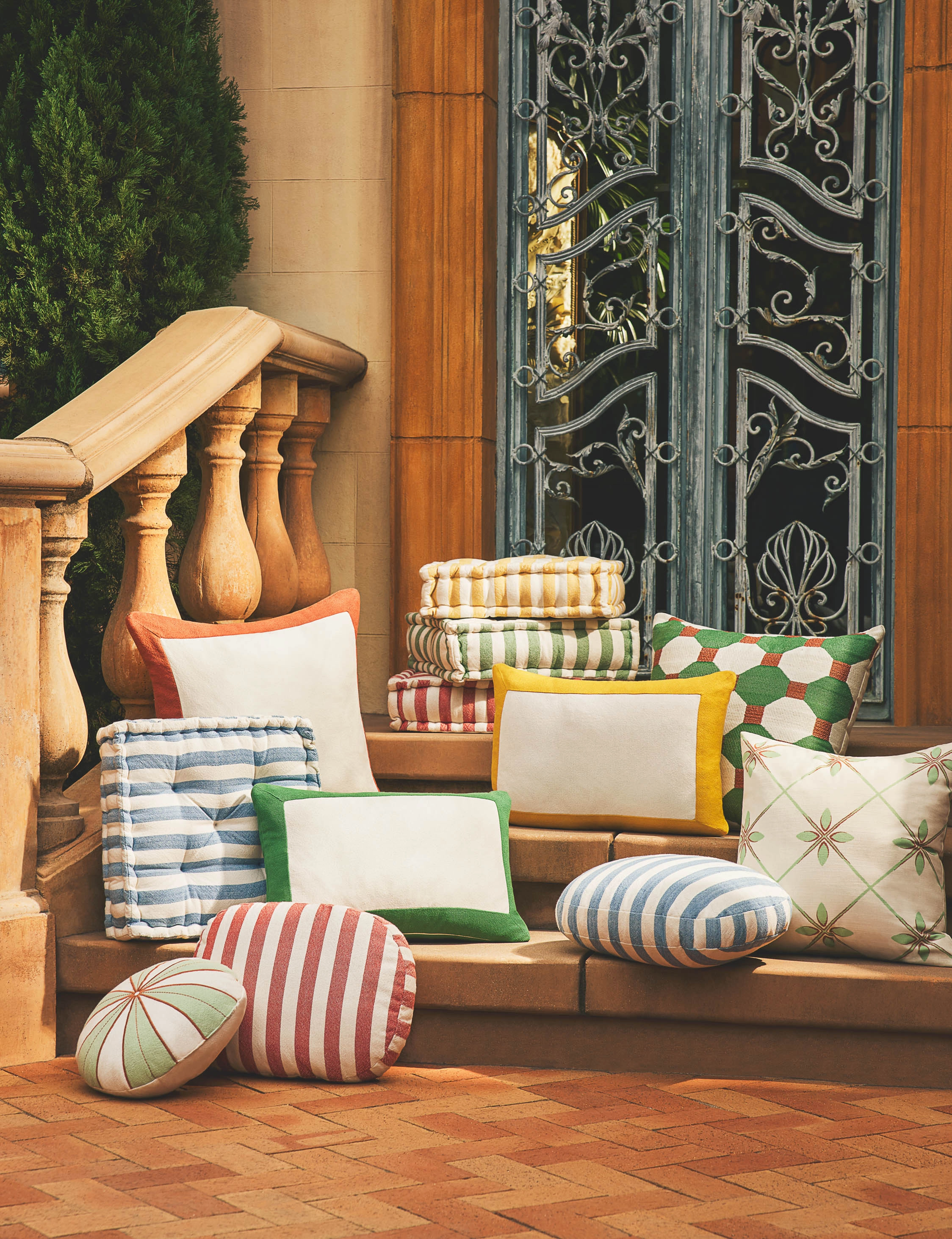 Swanson Indoor / Outdoor Pillow