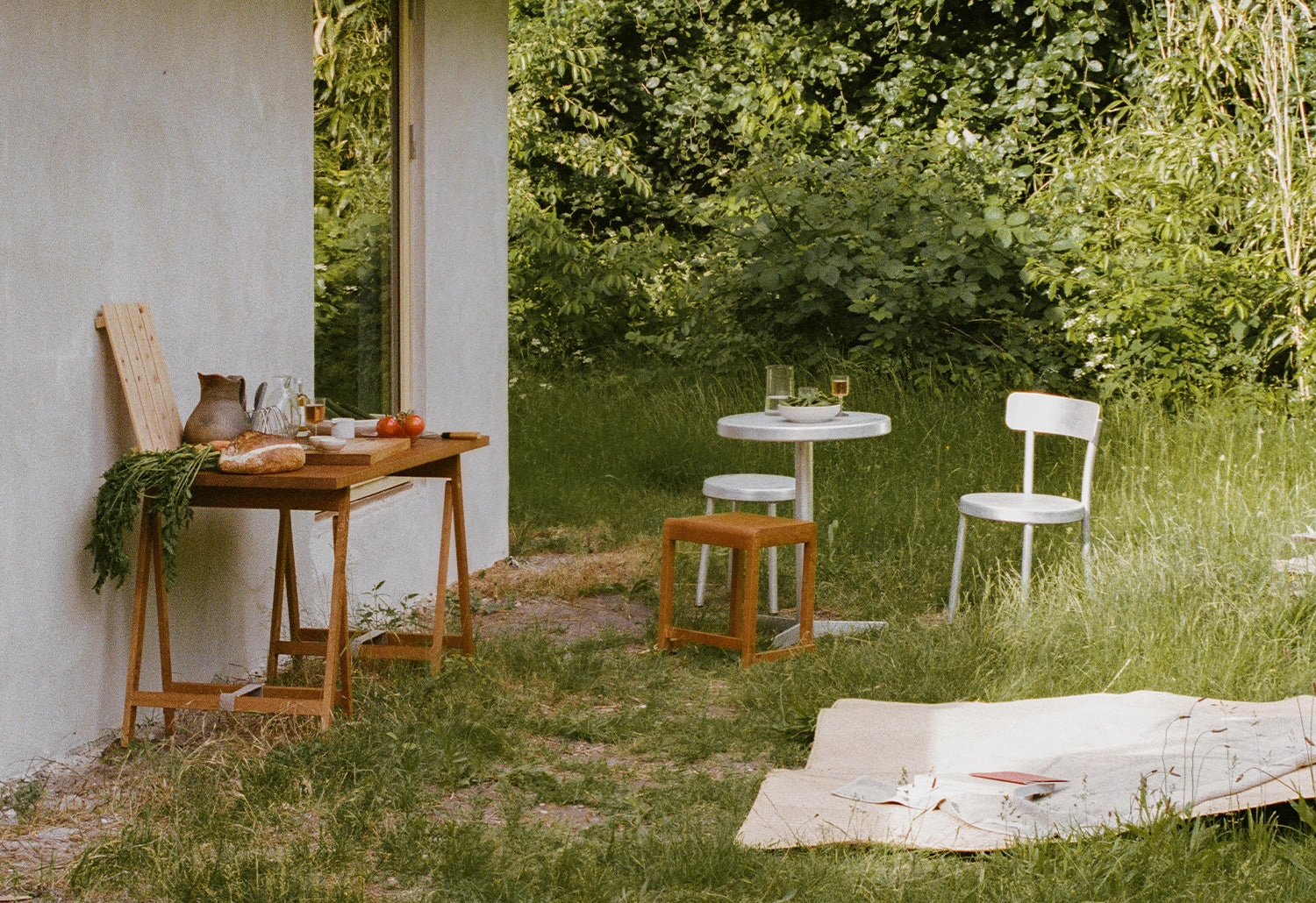Tasca Table