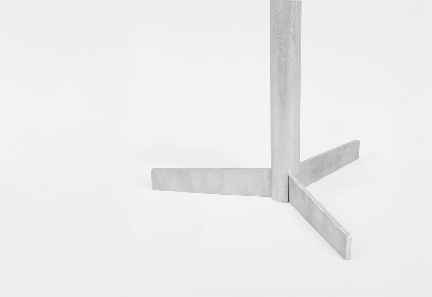 Tasca Table