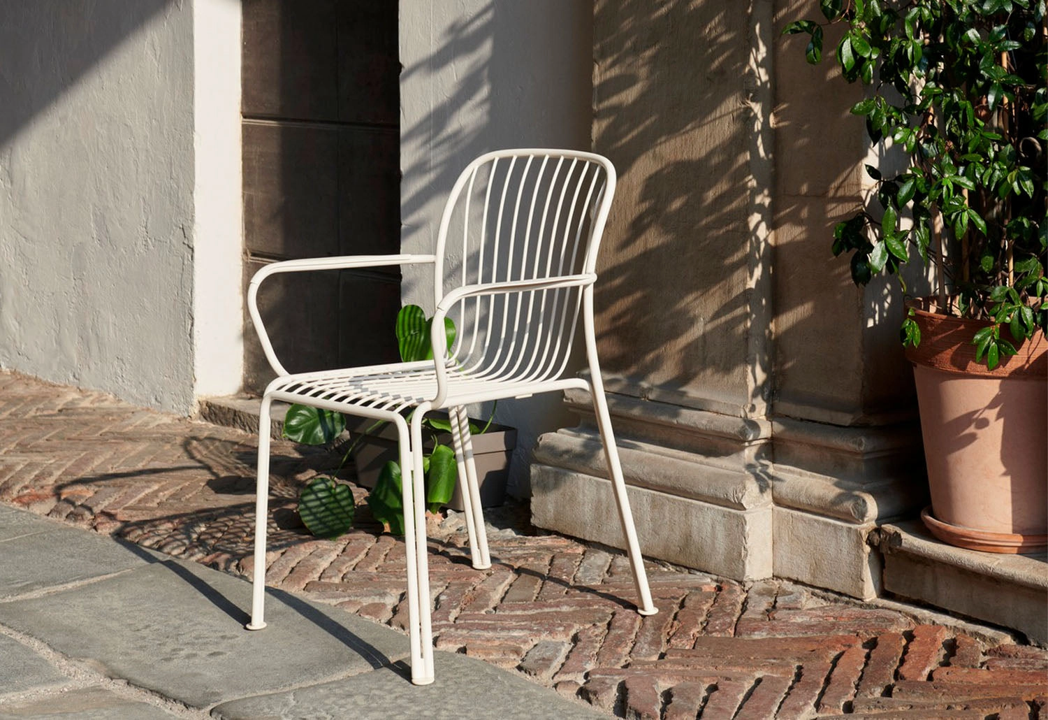 Thorvald Armchair