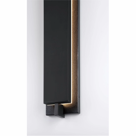 Tribek 32" Outdoor Wall Mount