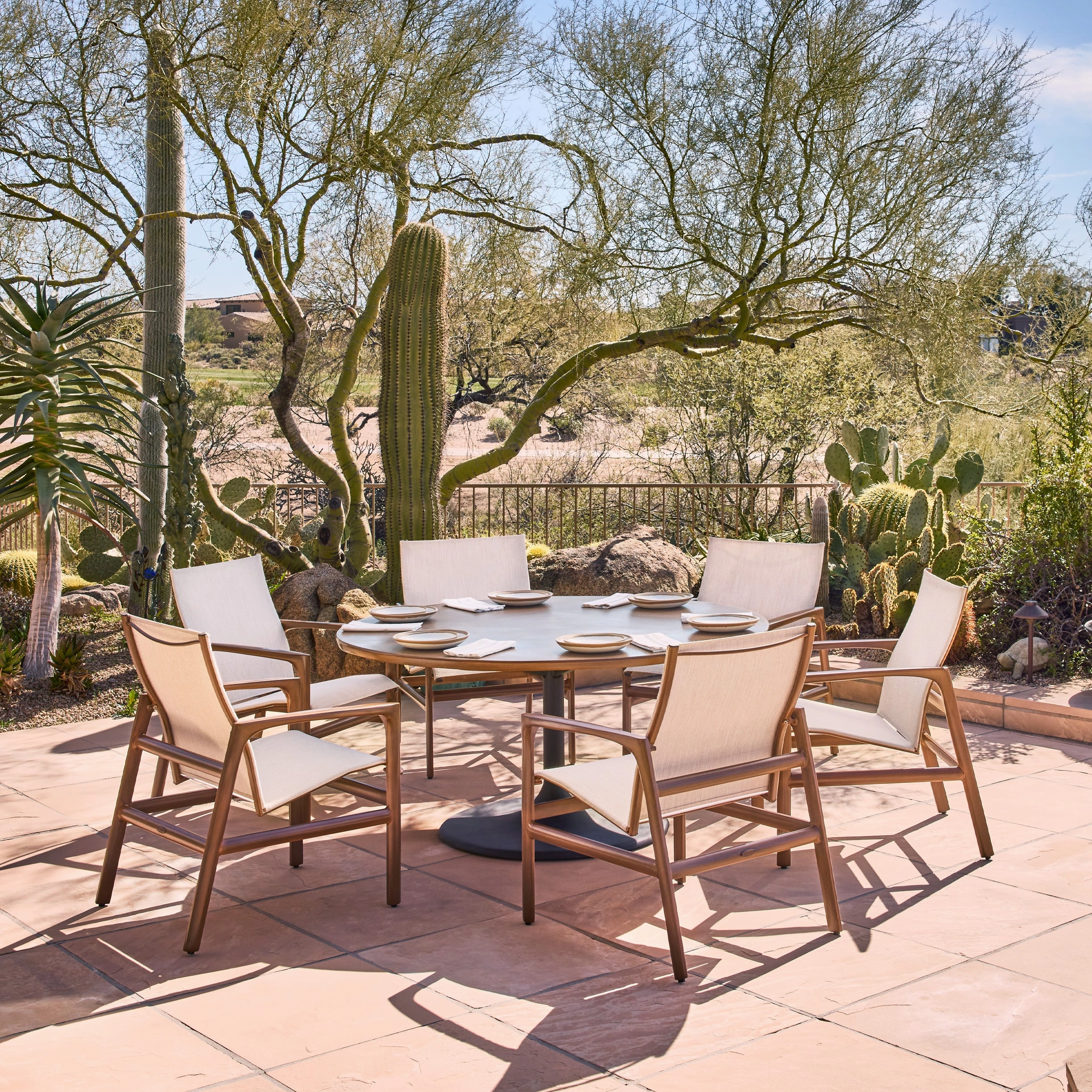 Tulip 60" Round Dining Table