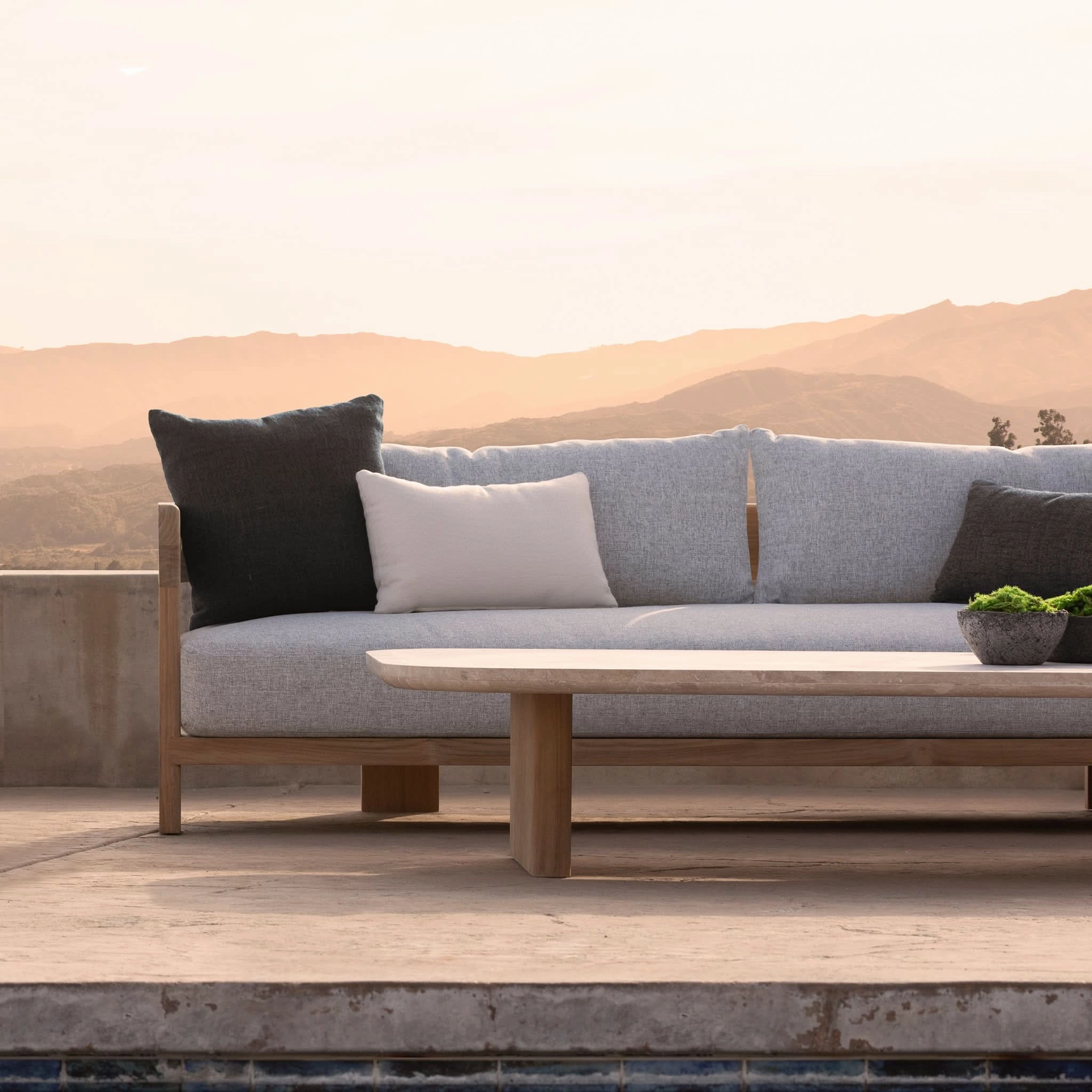 Victoria Teak Coffee Table