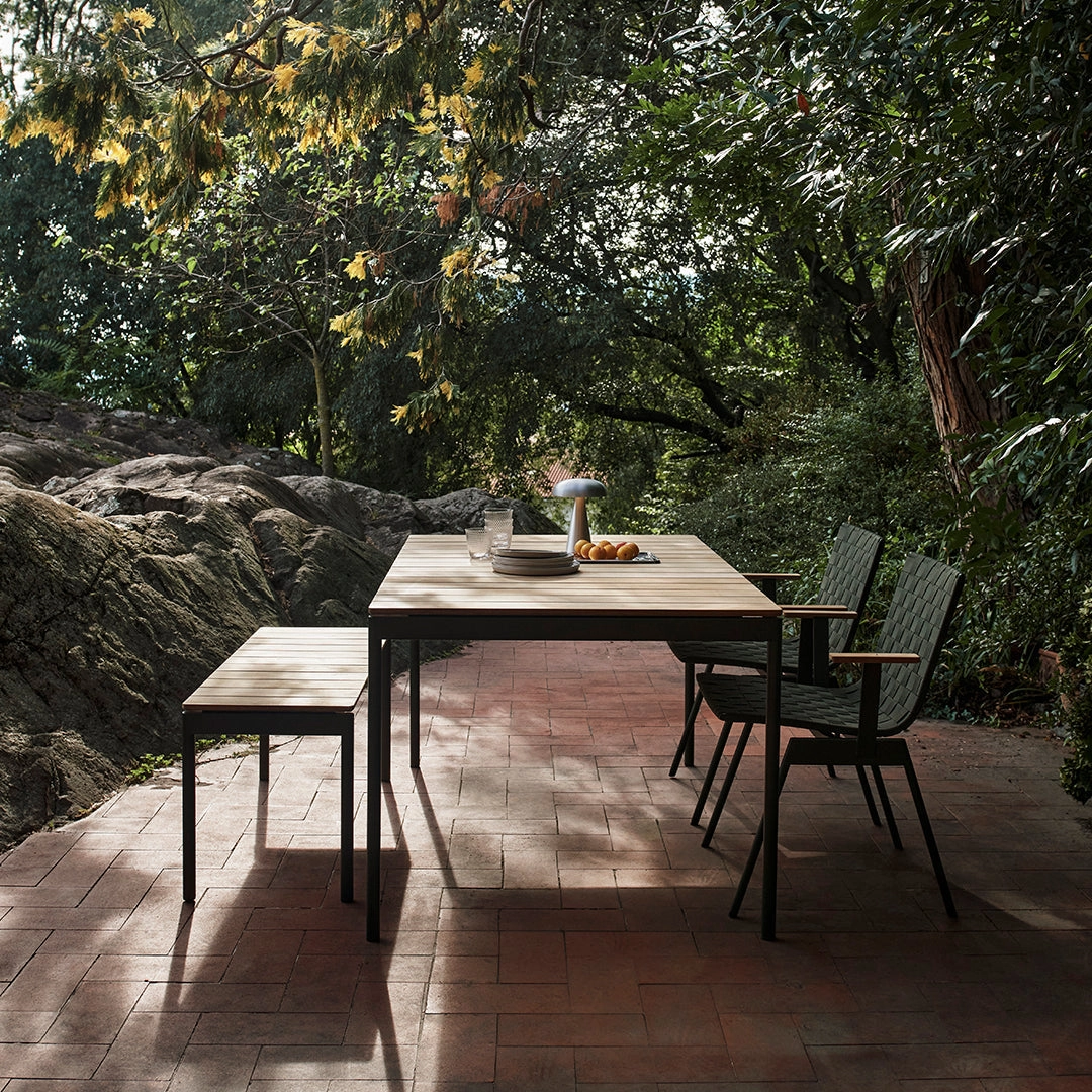 Ville AV34 Outdoor Armchair