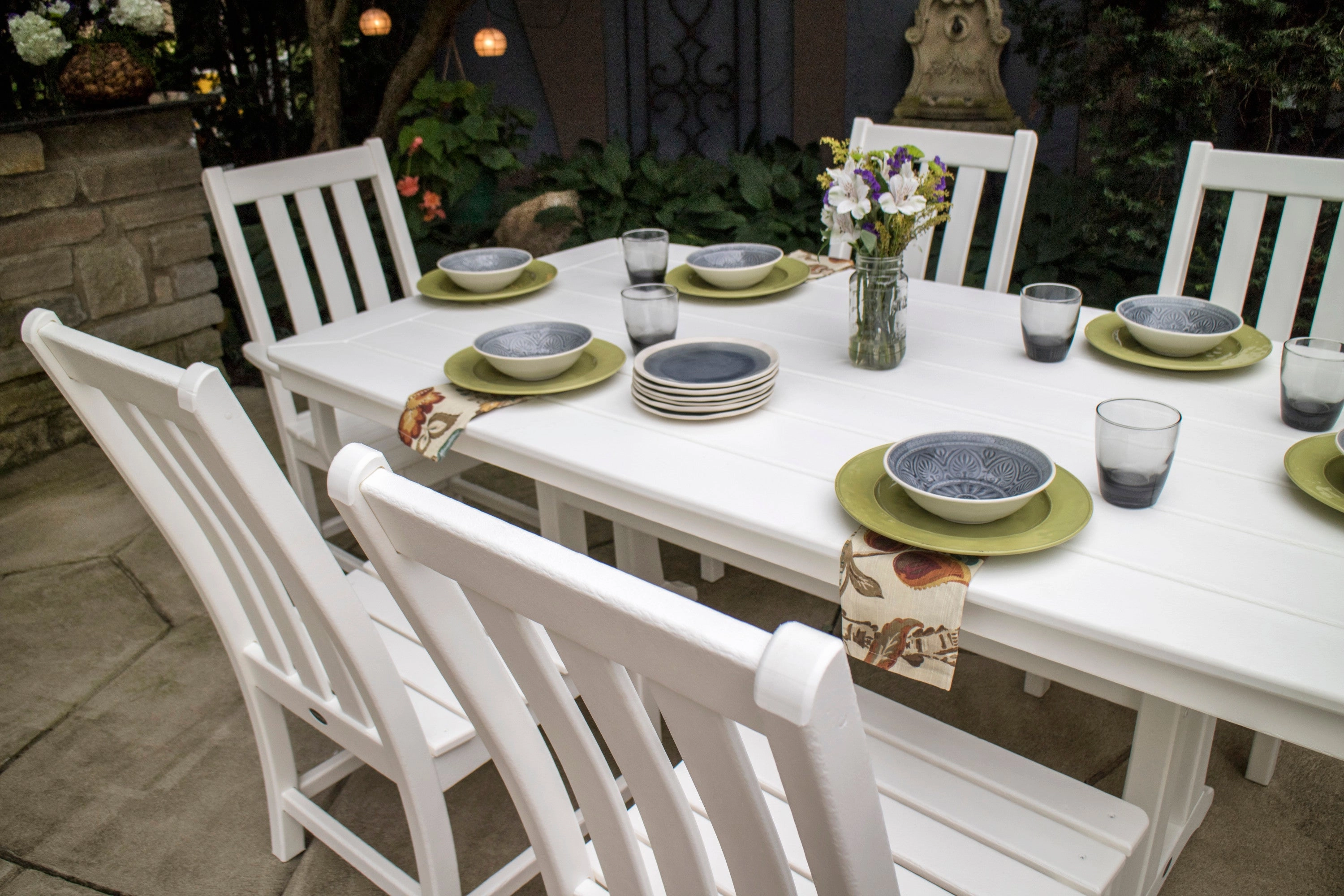 Vineyard 7-Piece Dining Set with Trestle Legs