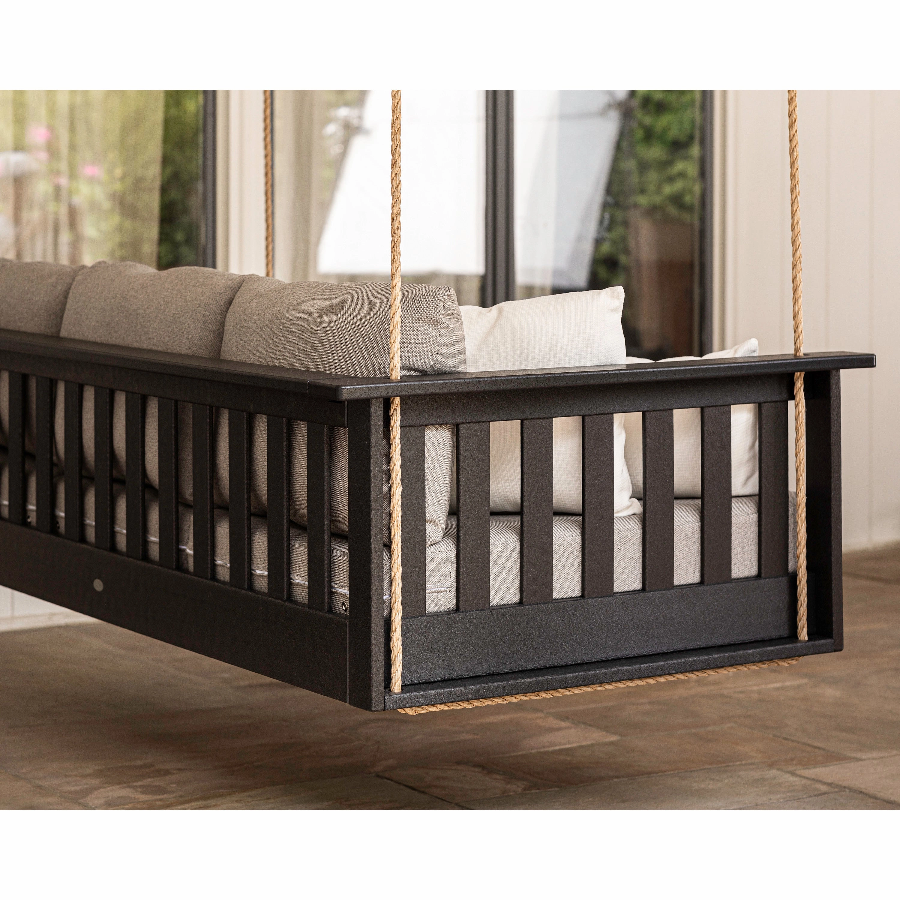Vineyard Daybed Swing