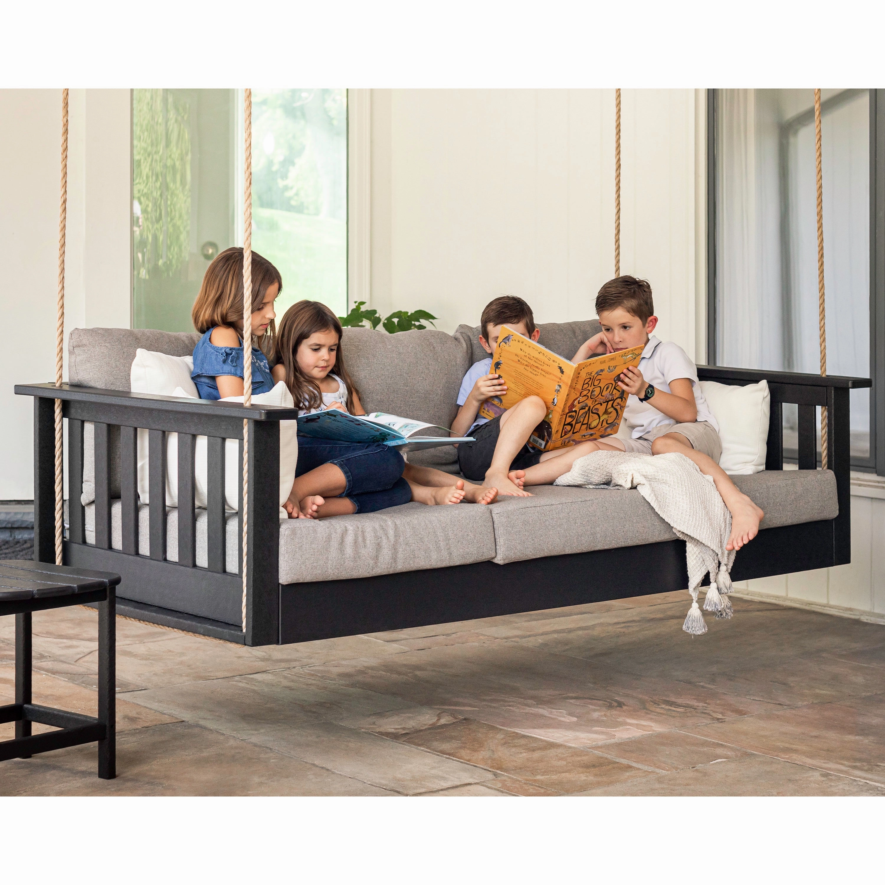 Vineyard Daybed Swing