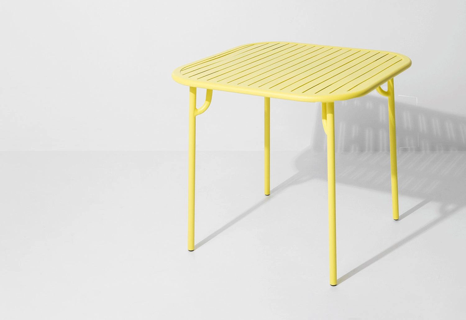 Week-End Square Table