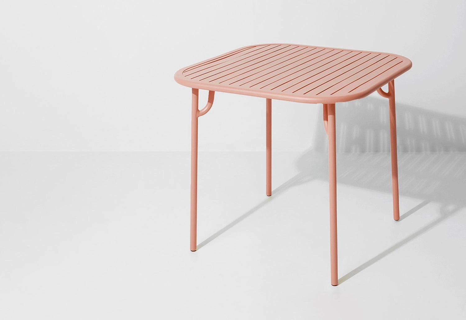 Week-End Square Table