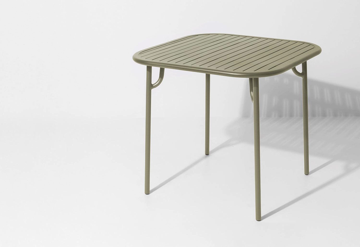 Week-End Square Table