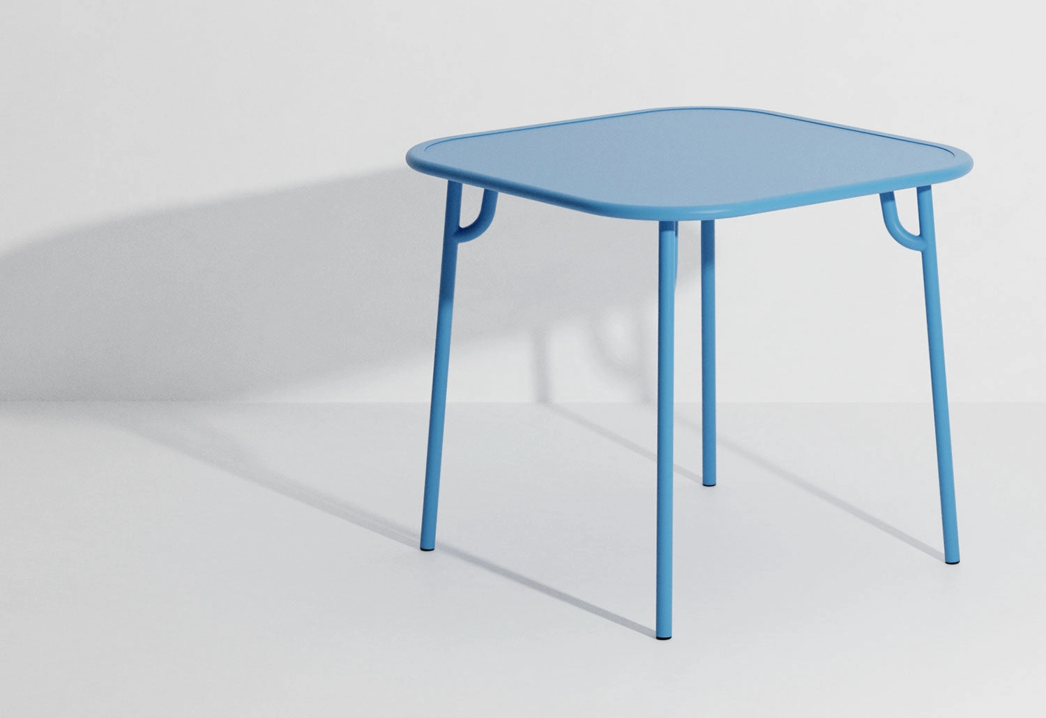 Week-End Square Table
