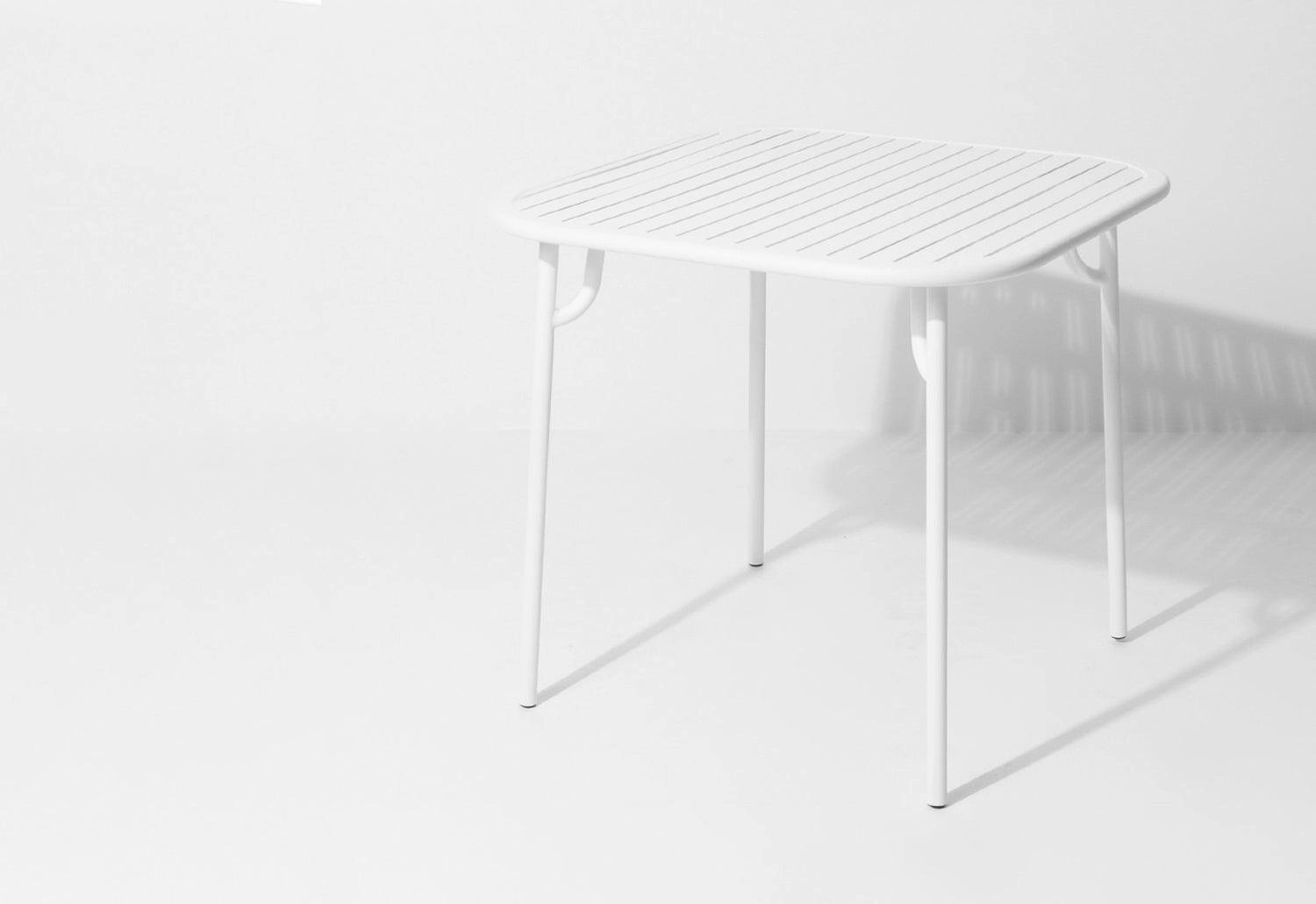 Week-End Square Table