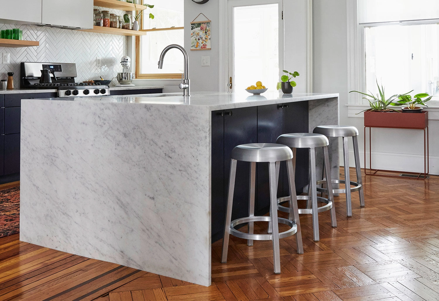 Za Counter Stool